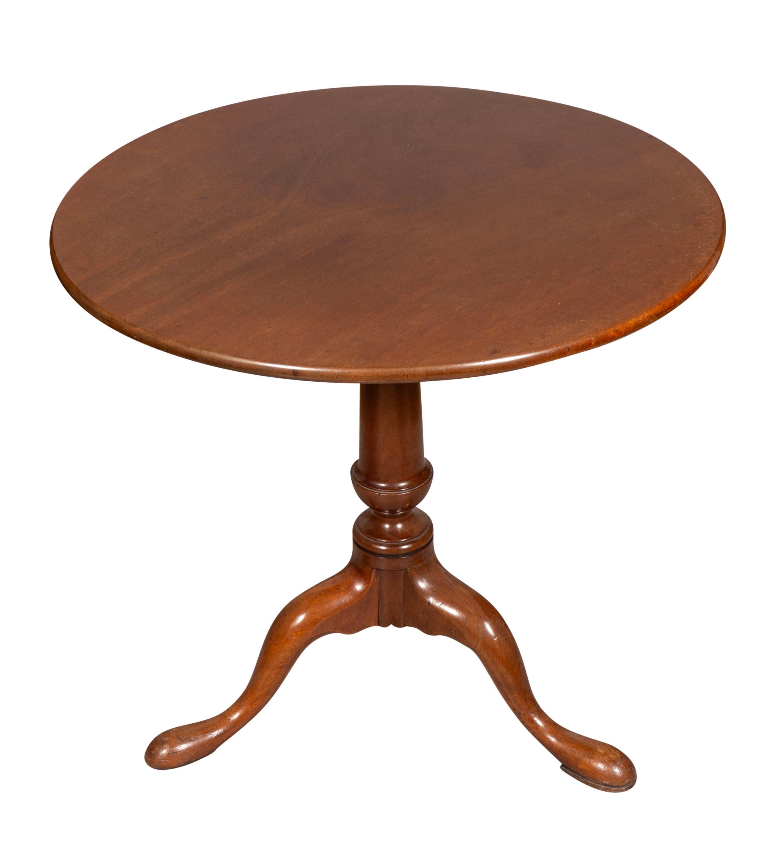George III. Mahagoni-Tisch mit Kippplatte im Angebot 2
