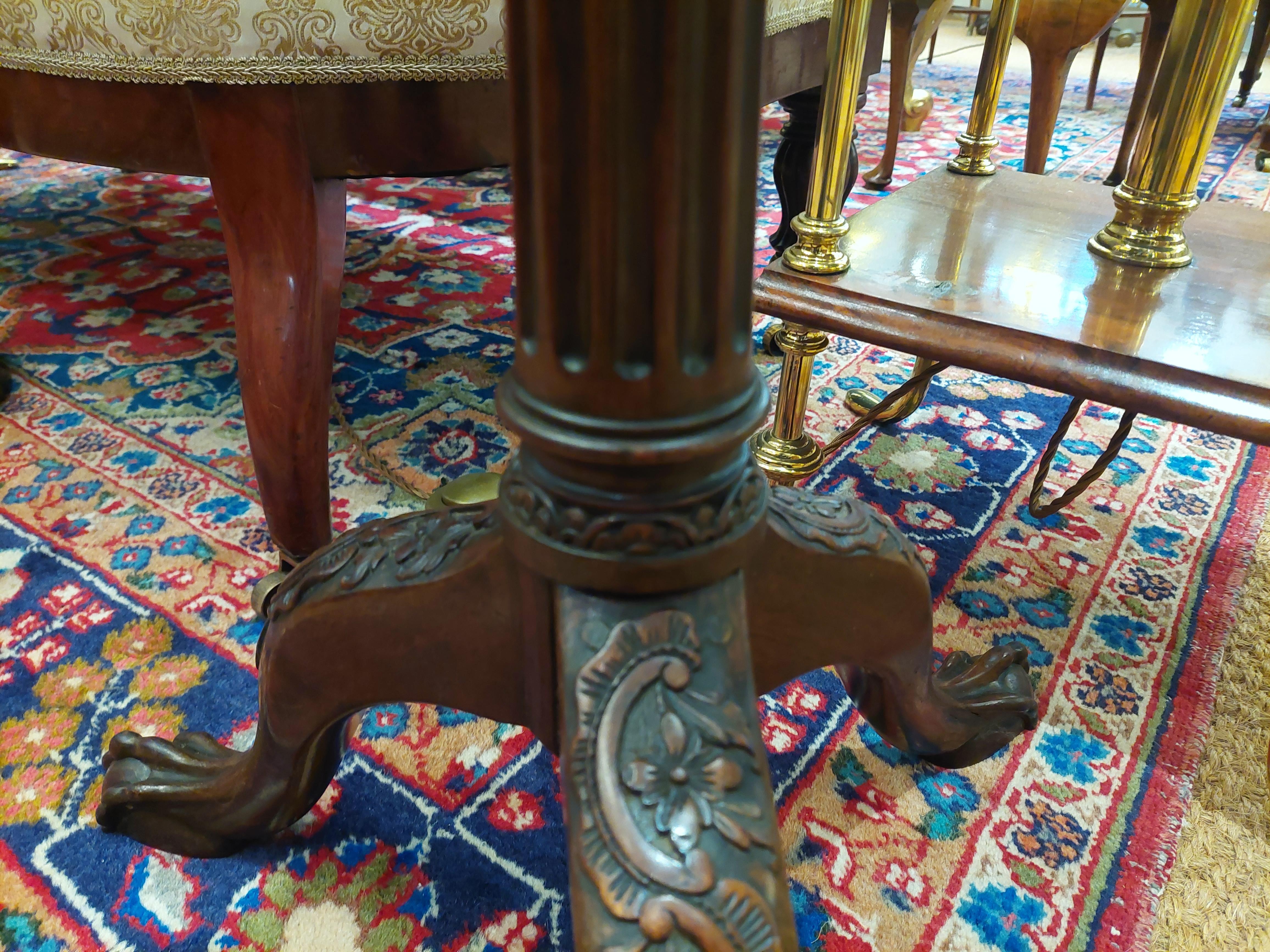 Mesa trípode basculante de caoba Jorge III Caoba