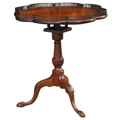 George III Mahogany Tilt-Top Tripod Table George III Mahogany Tilt-Top Tripod Table