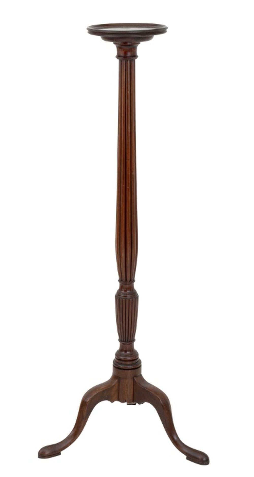 George III Mahogany Torchiere In Good Condition For Sale In Astoria, NY