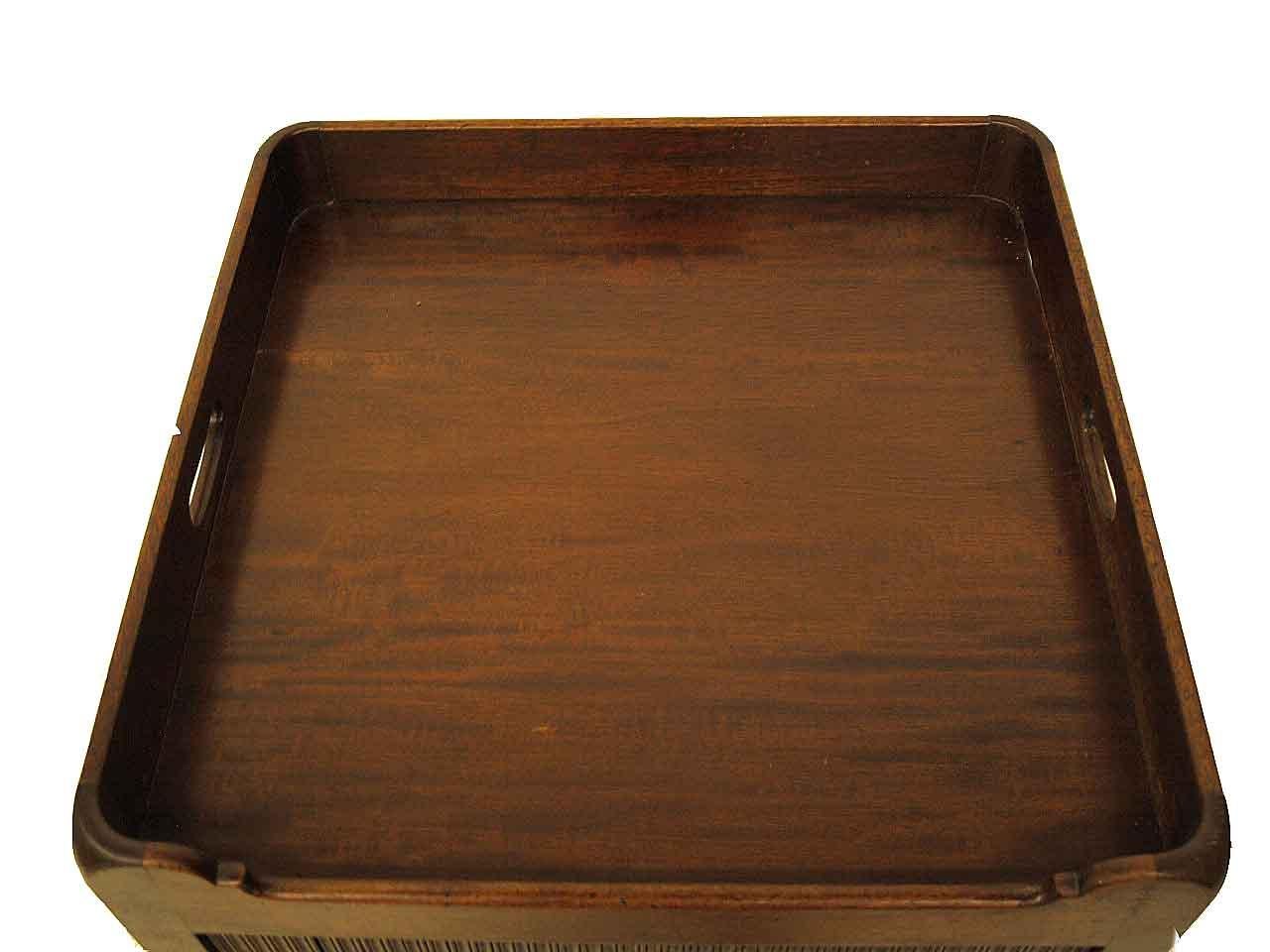 George III Mahogany Tray Top Commode In Good Condition For Sale In Wilson, NC