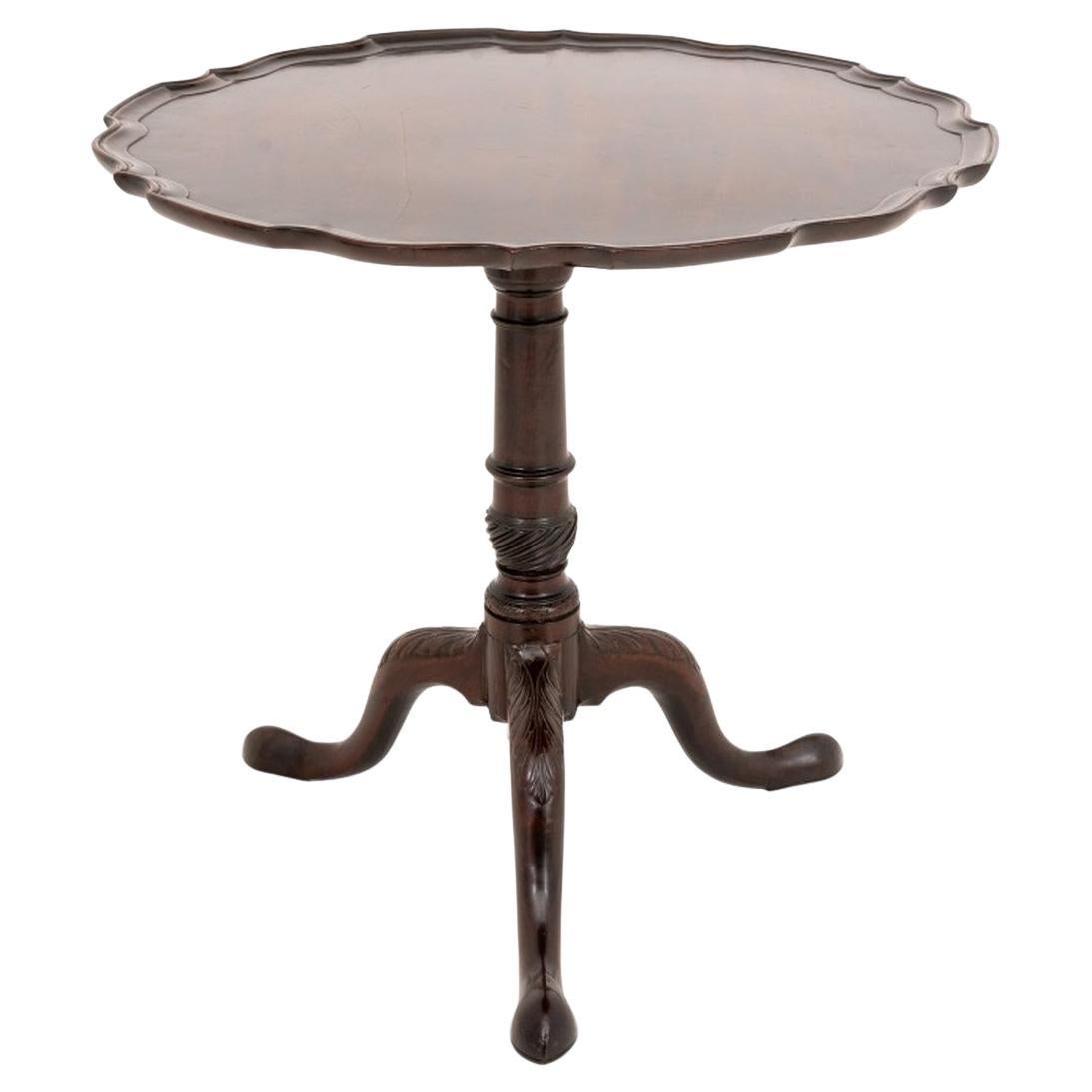Mahagoni-Dreibein-Tisch aus der George-III-Periode, ca. 1765