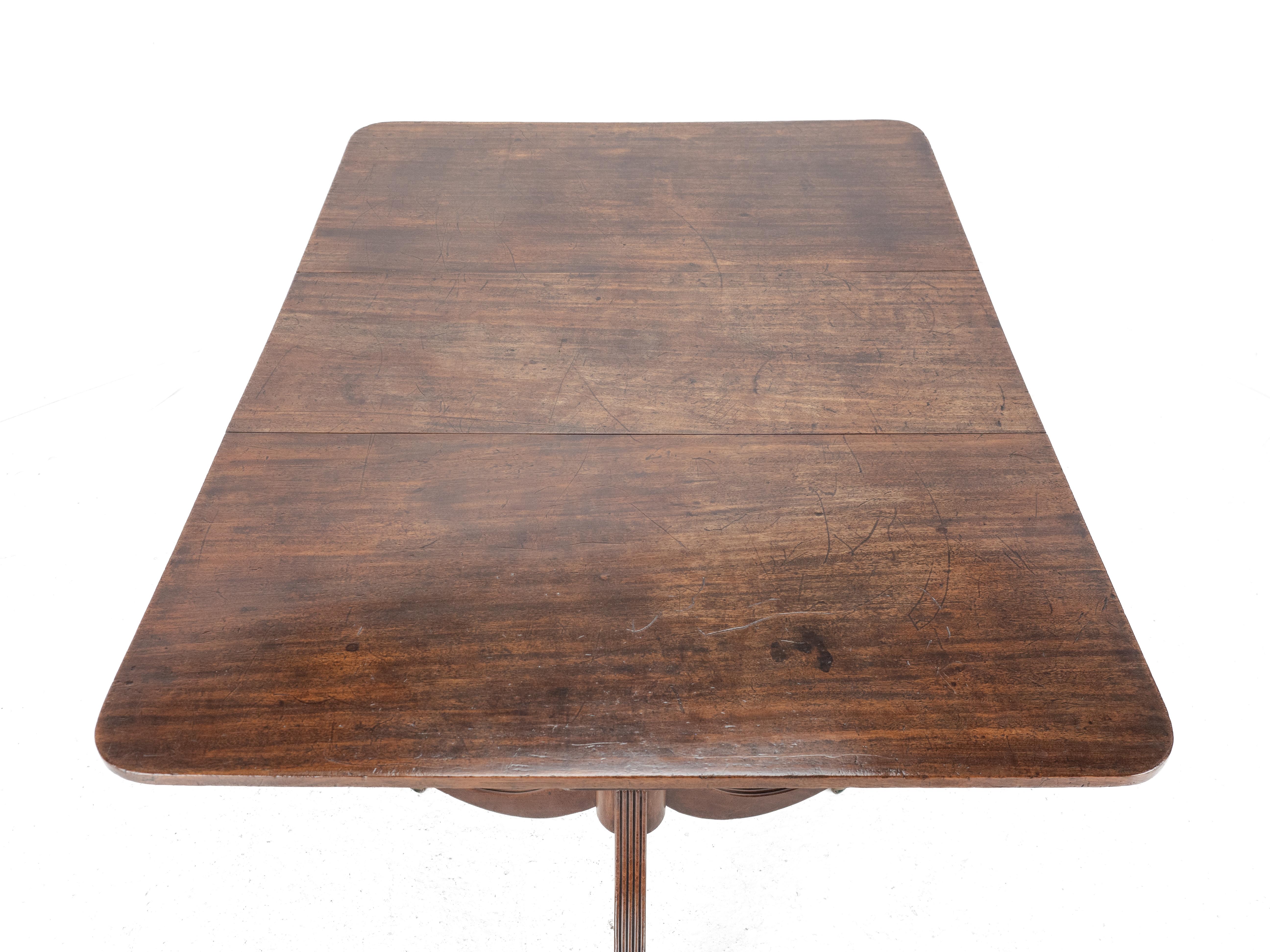 George III Mahogany Twin Pedestal Extending Dining Table, Late c.18th, Georgian For Sale 7