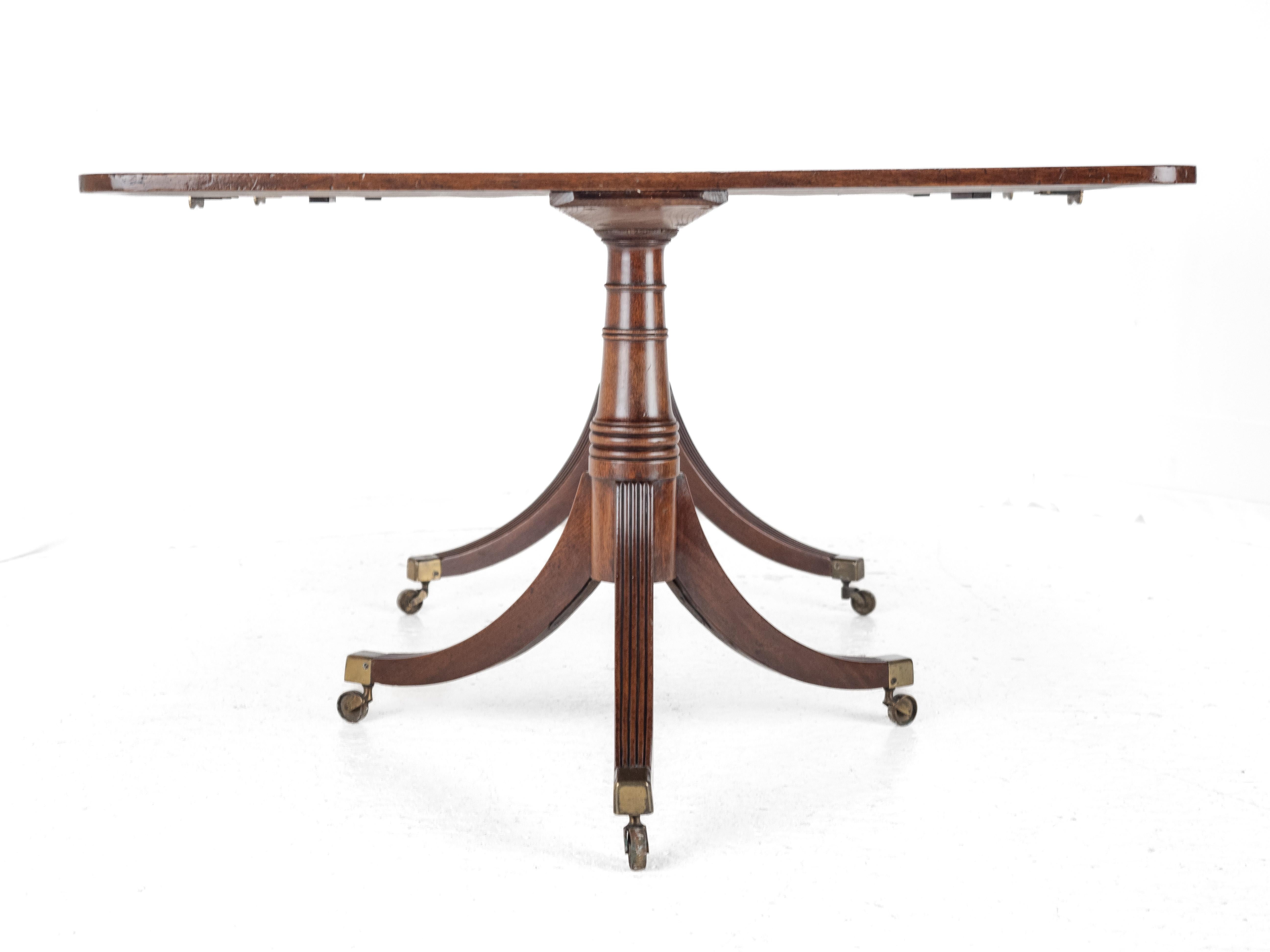 George III Mahogany Twin Pedestal Extending Dining Table, Late c.18th, Georgian For Sale 12