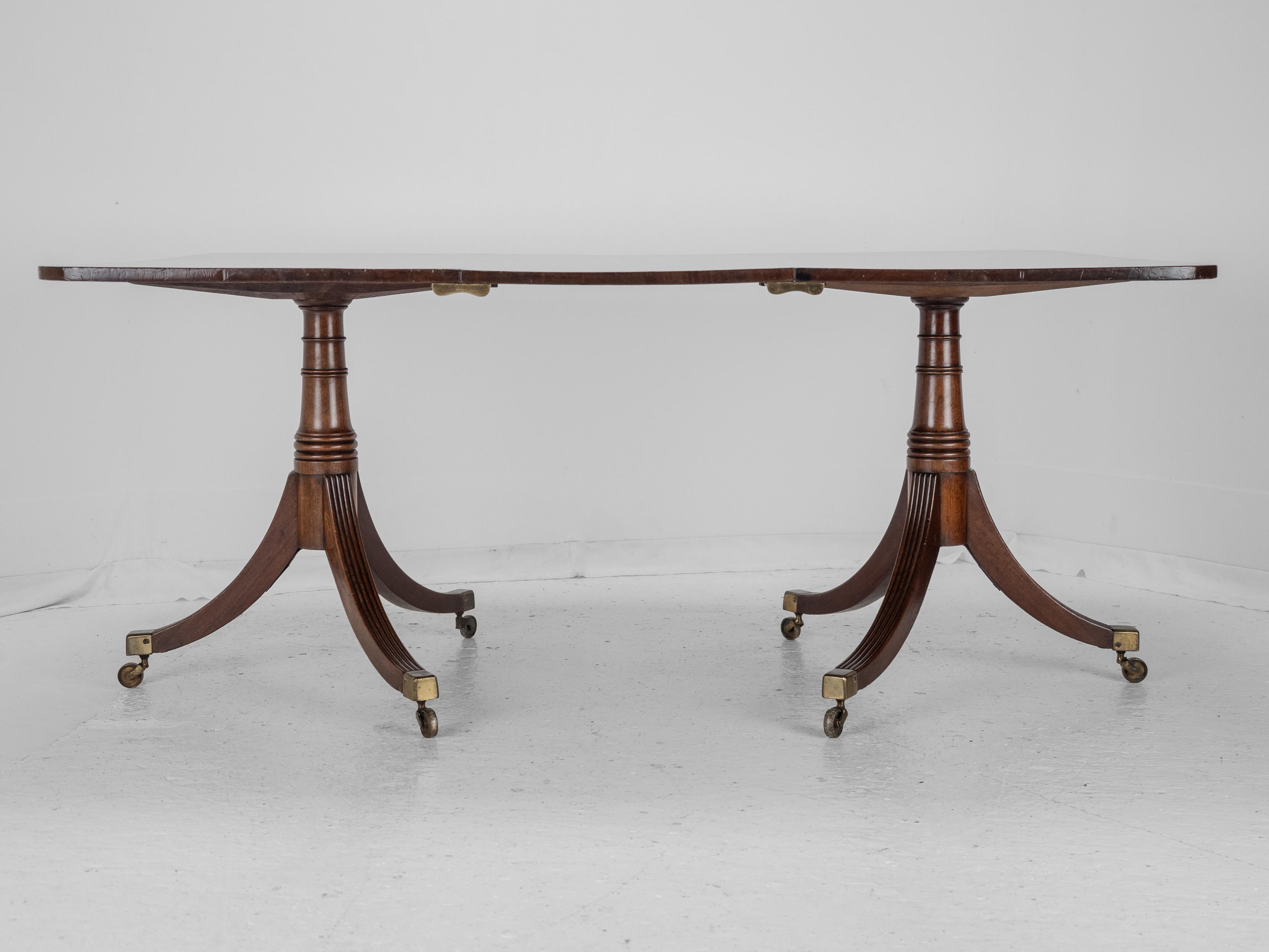 George III Mahogany Twin Pedestal Extending Dining Table, Late c.18th, Georgian For Sale 15