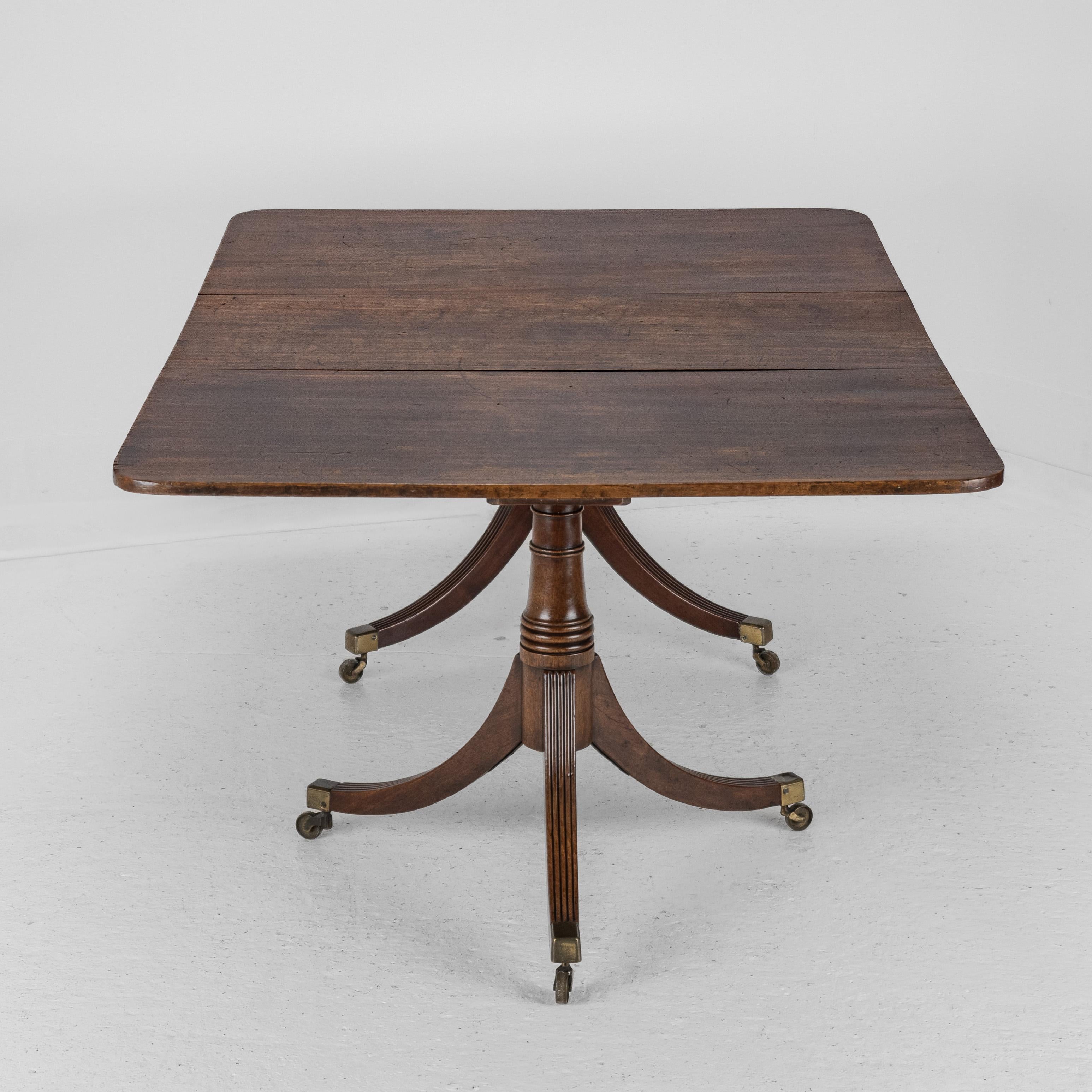 George III Mahogany Twin Pedestal Extending Dining Table, Late c.18th, Georgian For Sale 2