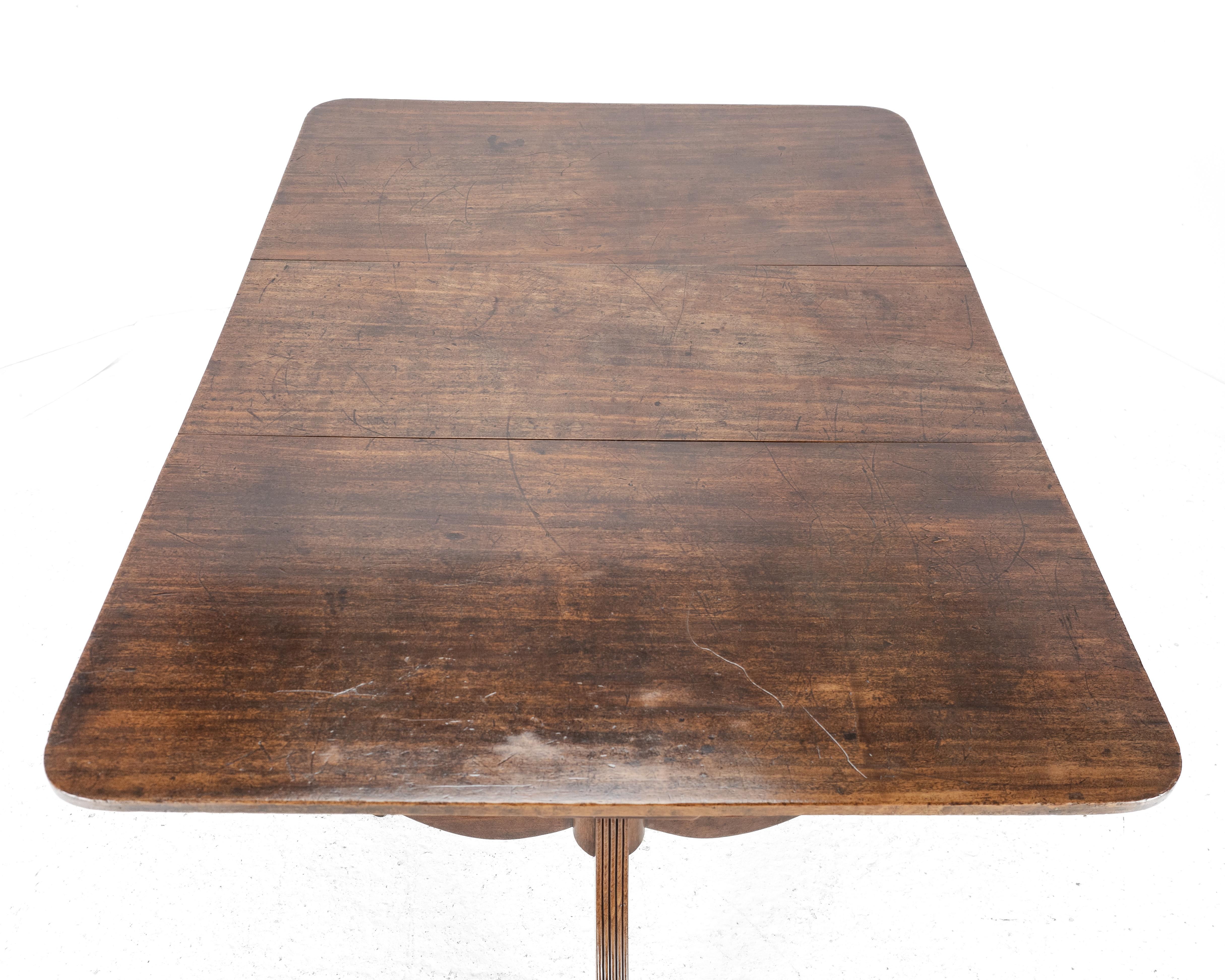 George III Mahogany Twin Pedestal Extending Dining Table, Late c.18th, Georgian For Sale 1