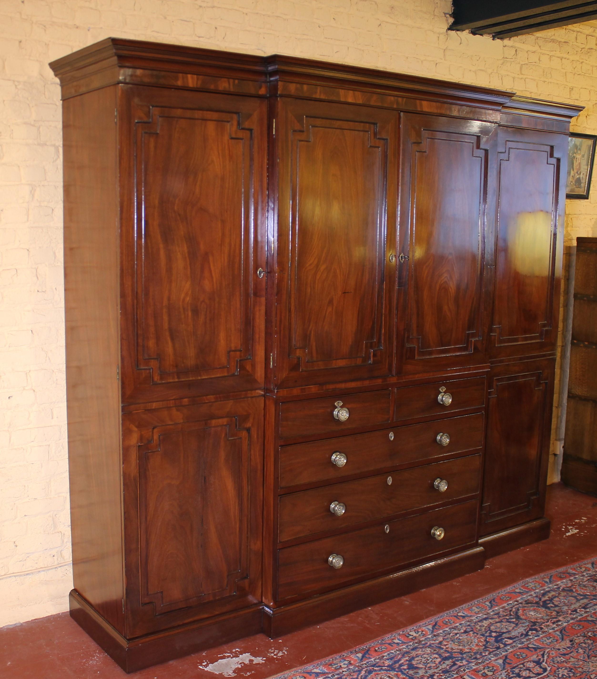 George III Mahogany Wardrobe Or Dressing 2