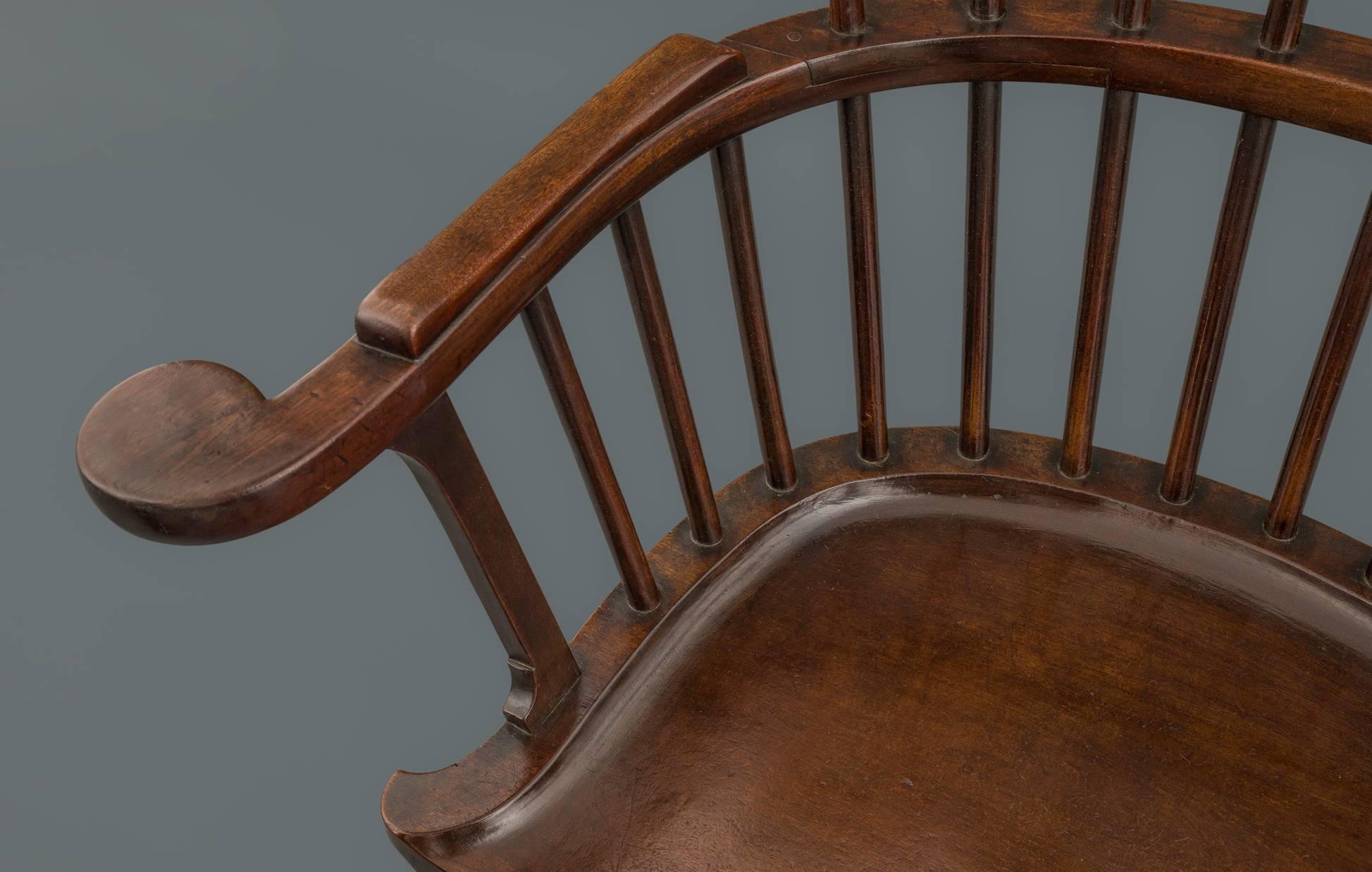 George III Mahogany Windsor Armchair In Excellent Condition In New York, NY