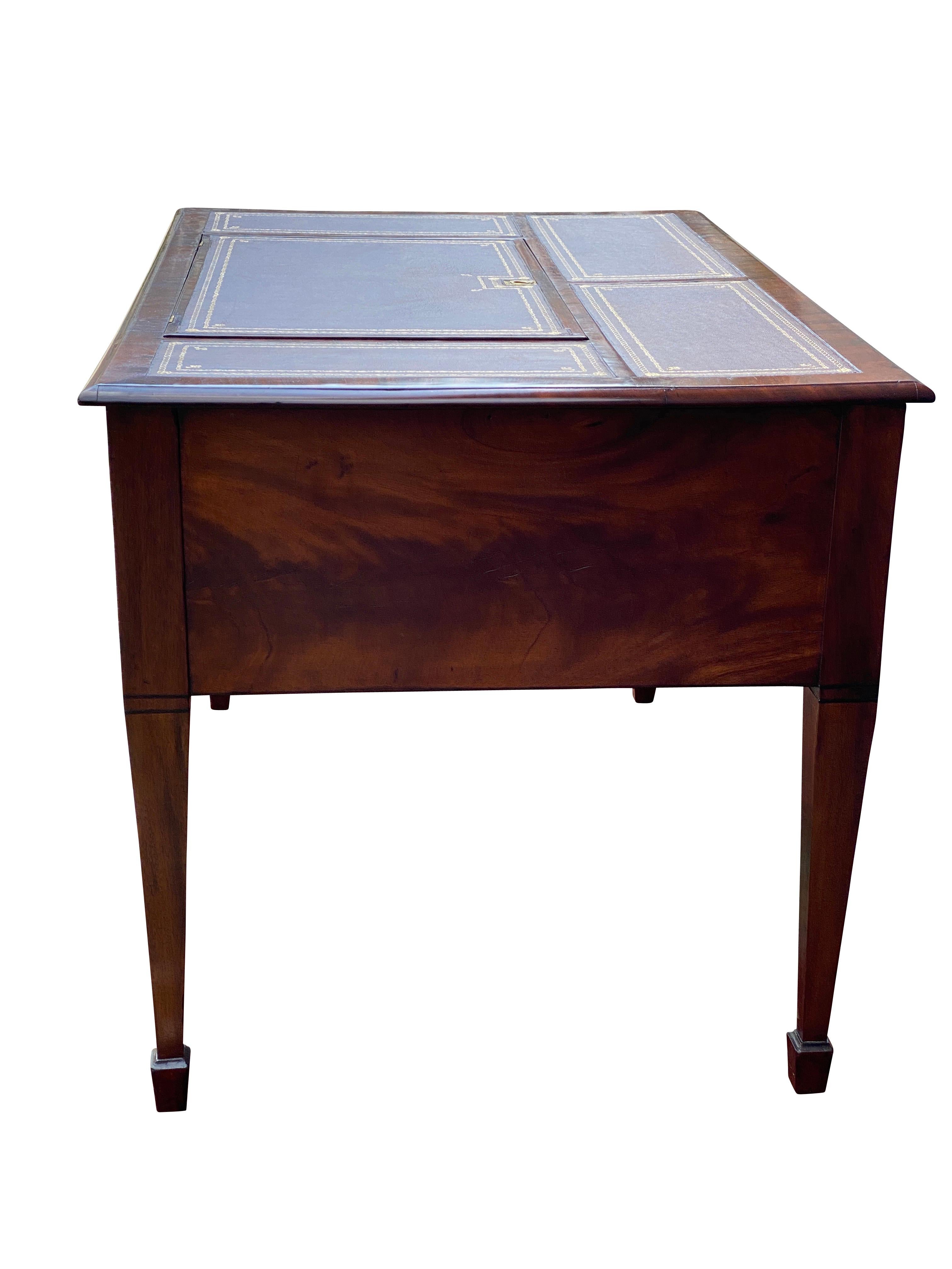 George III Mahogany Writing Table In Good Condition For Sale In Essex, MA