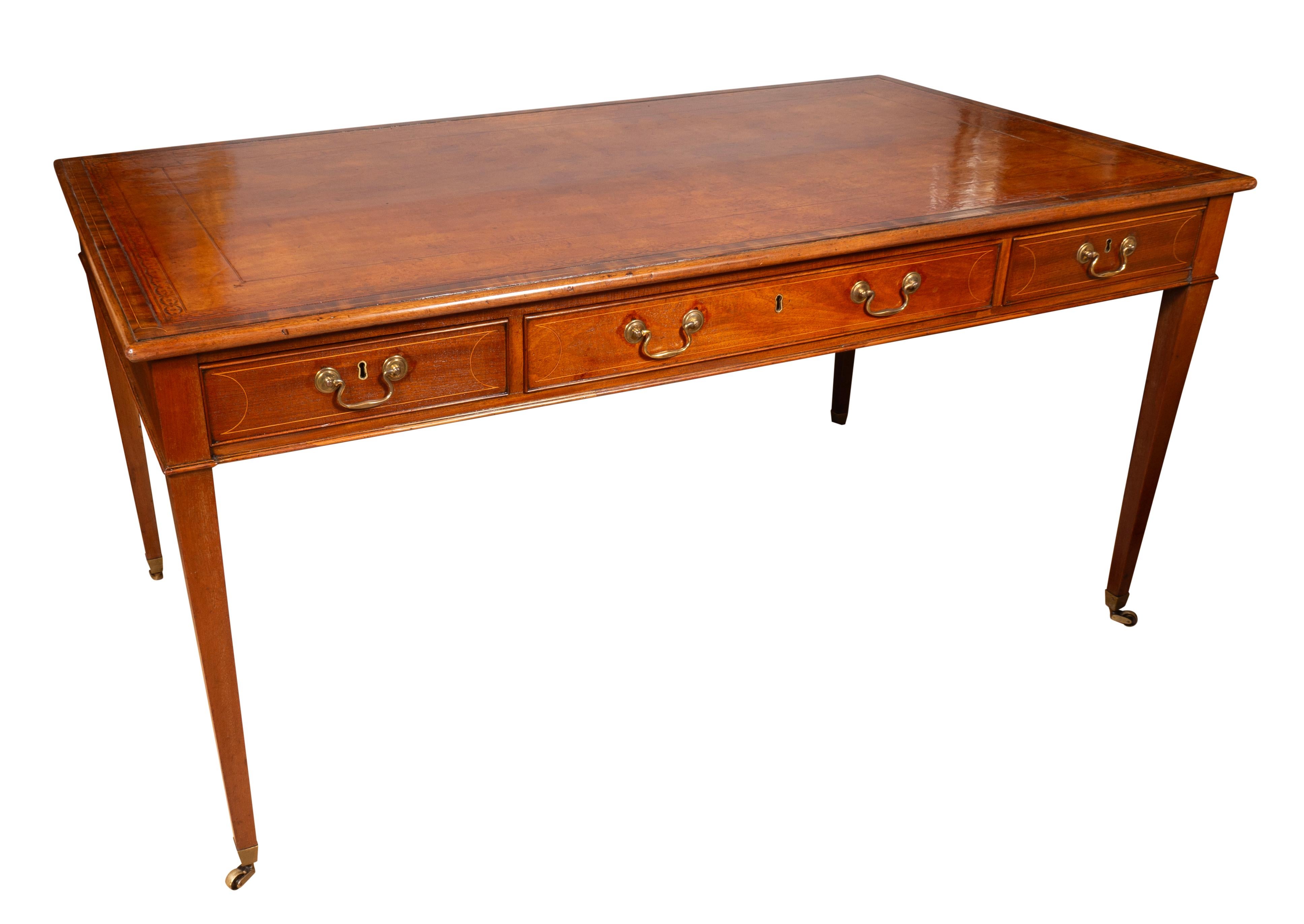 George III Mahogany Writing Table In Good Condition For Sale In Essex, MA