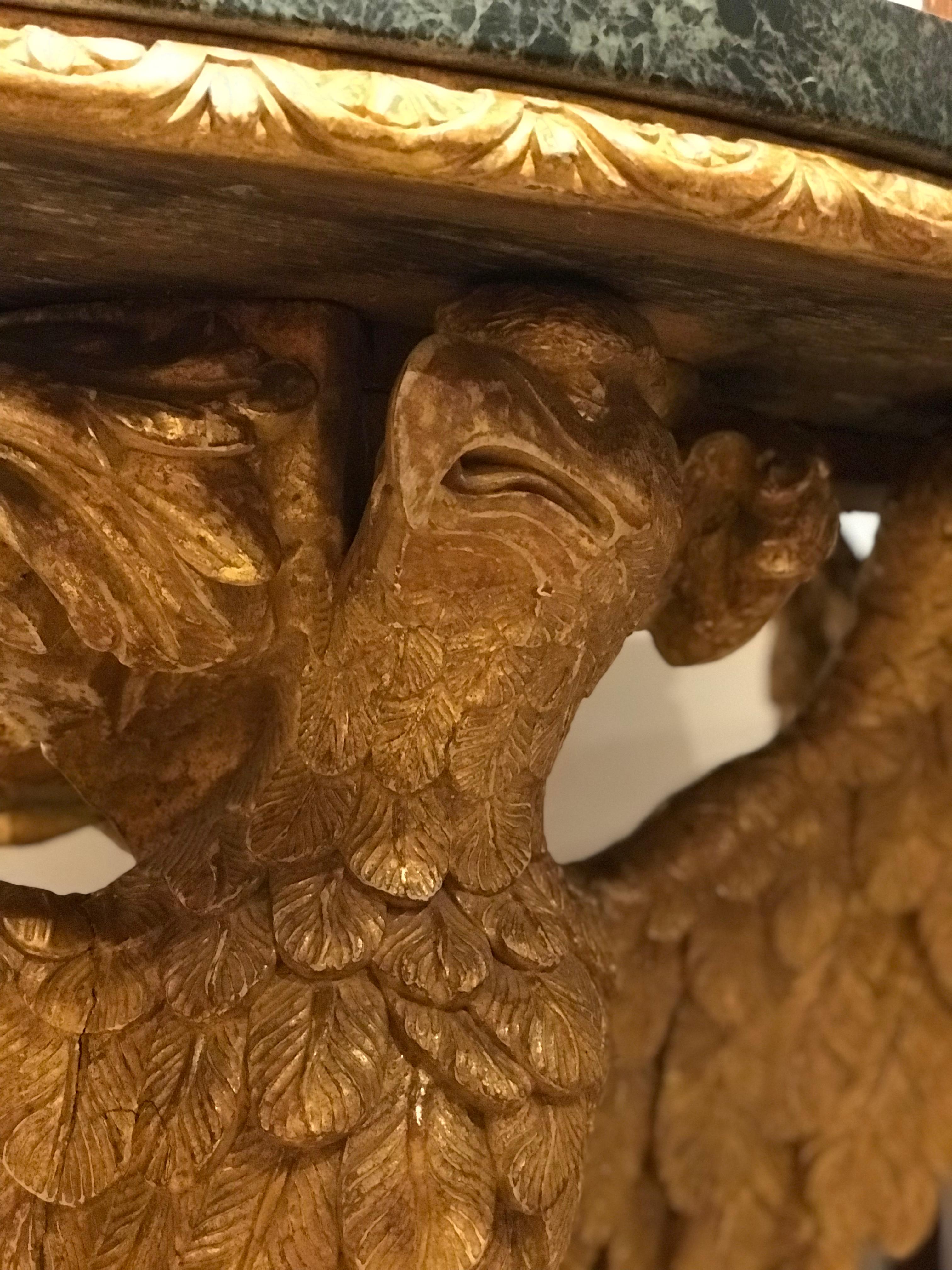 Table console George III avec base complexe en forme d'aigle sculpté Bon état - En vente à Lincoln, GB