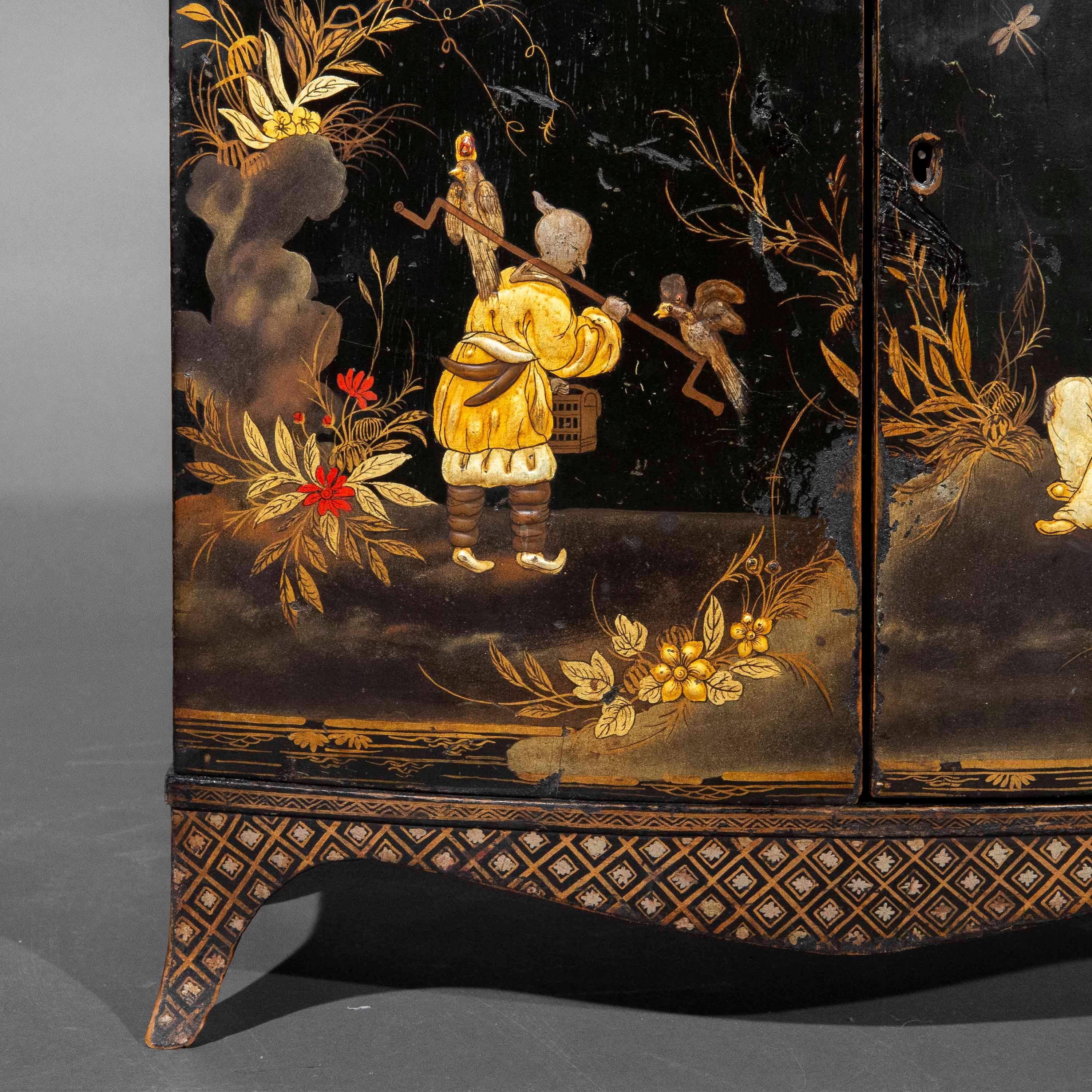 English 18th Century George III Japanned Table Cabinet For Sale