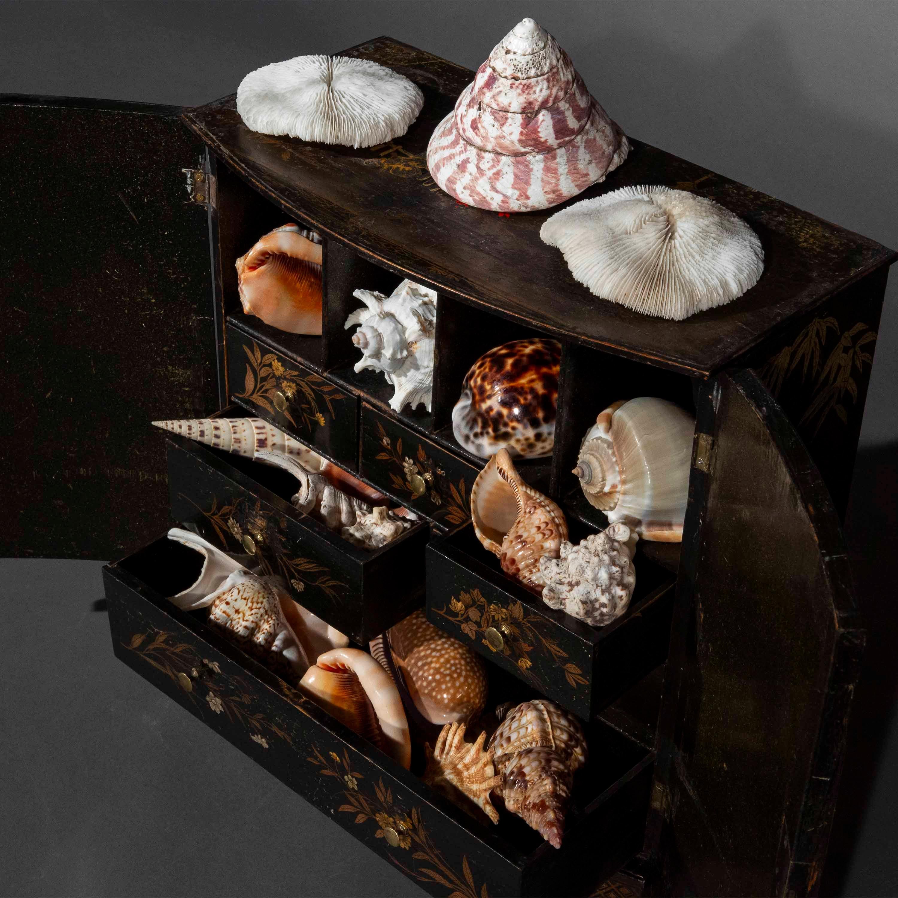 18th Century George III Japanned Table Cabinet For Sale 1