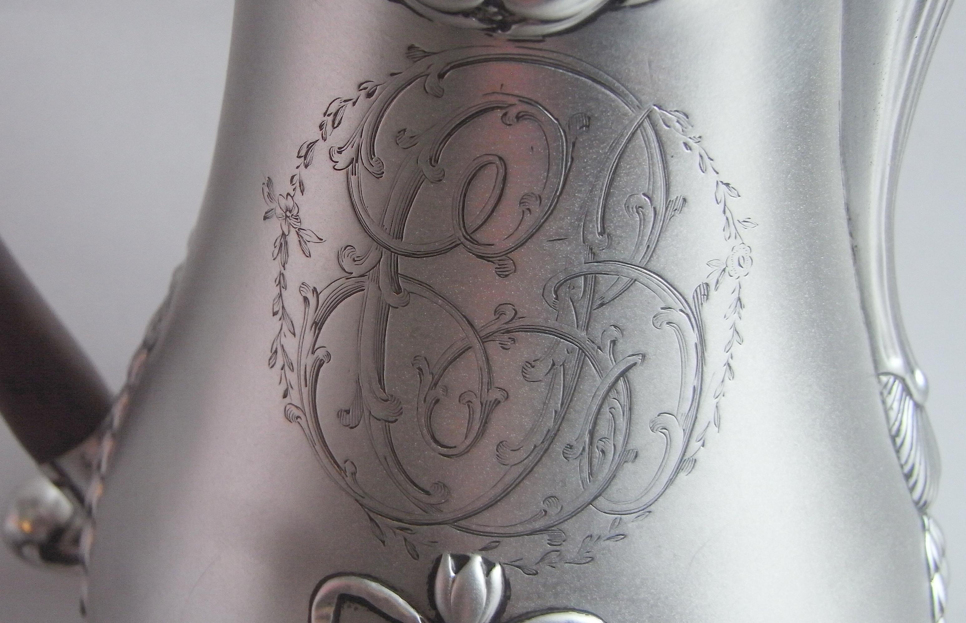 Neoklassischer Wein-/Wasserkrug von George III. von Smith & Sharp, London, 1775. (Silber) im Angebot
