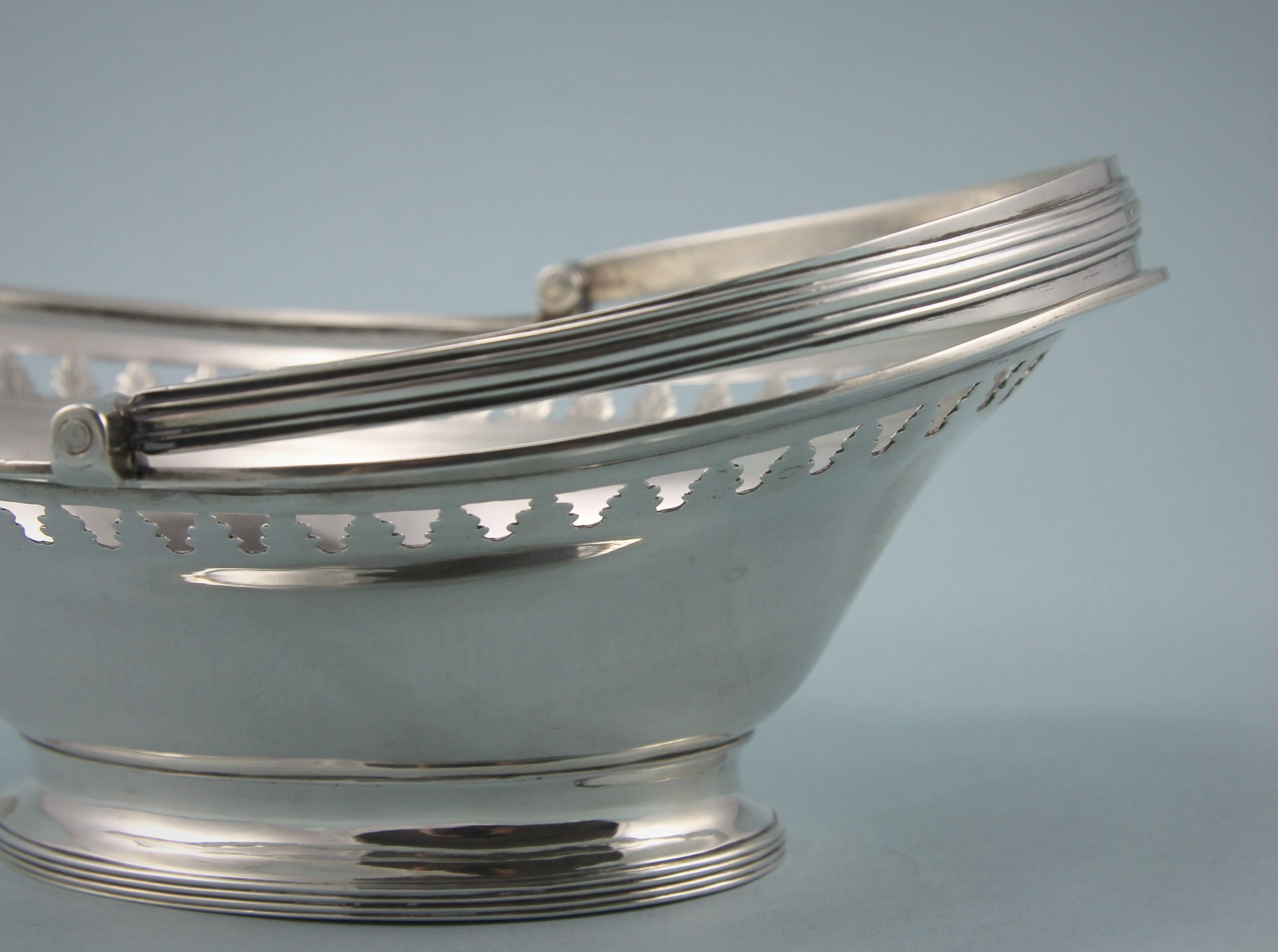 George III Newcastle Sterling Silver Swing-Handled Sweetmeat Basket, 1797 For Sale 5