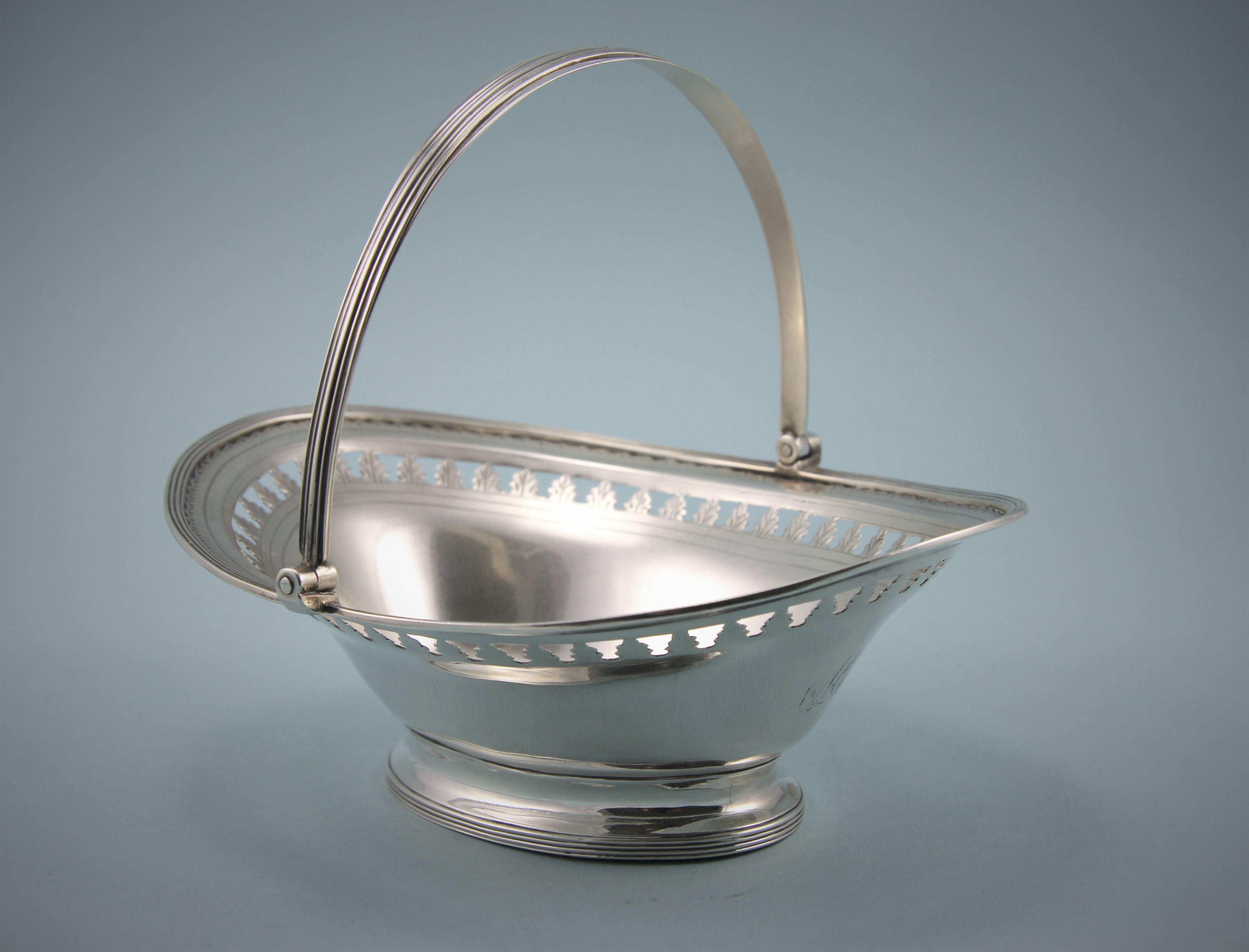 English George III Newcastle Sterling Silver Swing-Handled Sweetmeat Basket, 1797 For Sale
