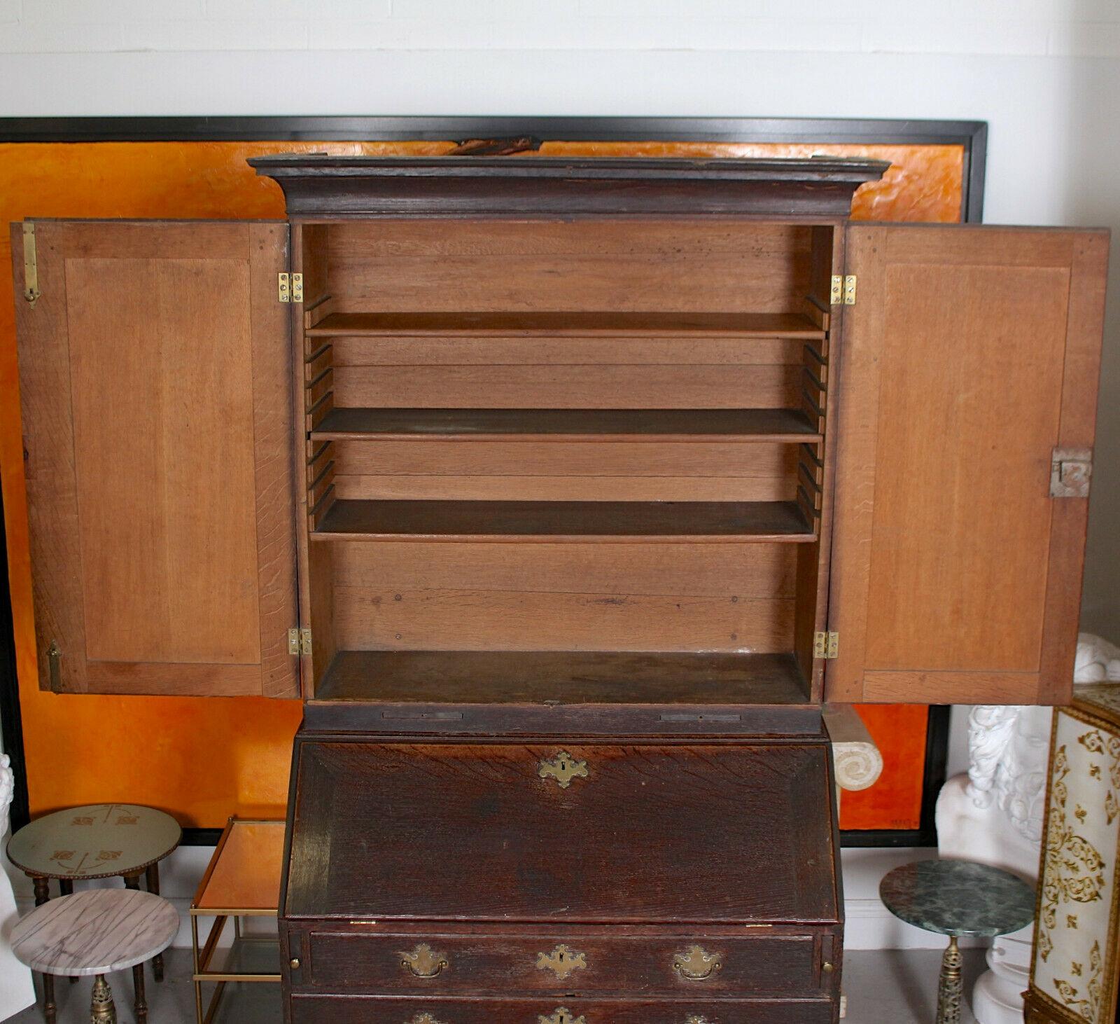 George III Oak Bureau Bookcase Secretaire In Good Condition For Sale In Newcastle upon Tyne, GB