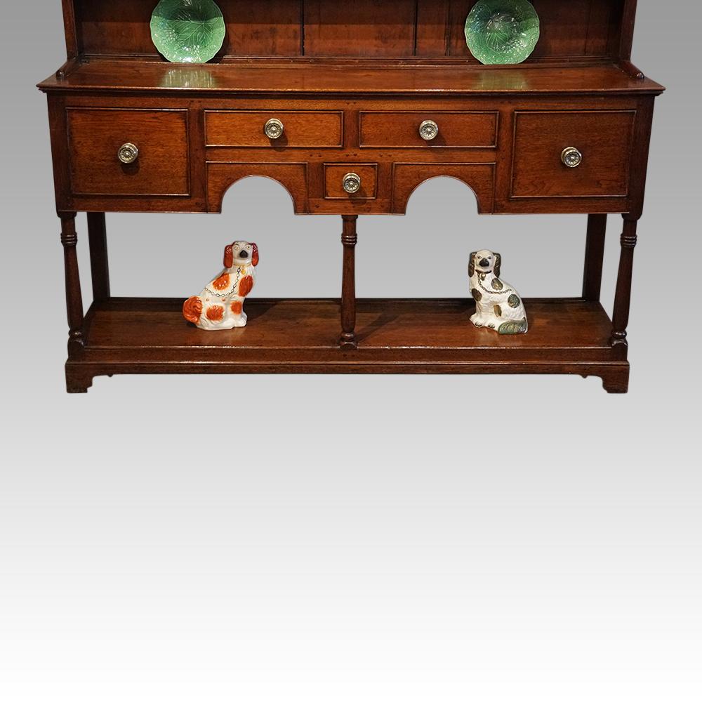 Antique oak Carnarvon dresser
Antique oak Carnarvon dresser

This Antique oak Carnarvon dresser was made in Georgian period circa 1800.

It was made in 2 parts, the plate rack, and the base separate, this allows easy access to and around your
