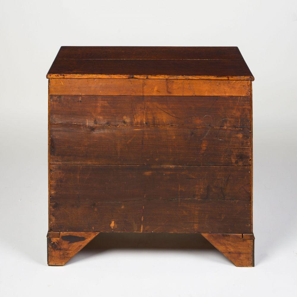 George III Oak Chest of Drawers In Good Condition For Sale In New York, NY