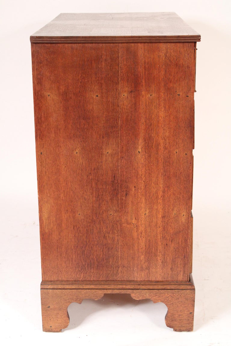 George III Oak Chest of Drawers In Good Condition For Sale In Laguna Beach, CA