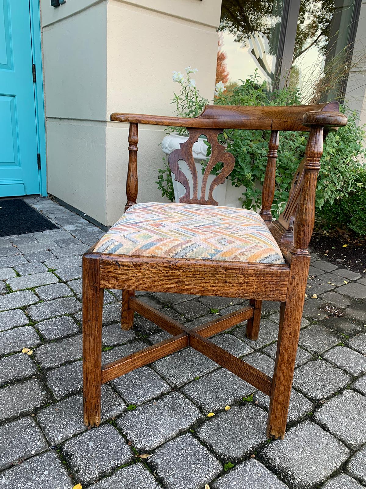 George III Oak Corner Chair, circa 1780 In Good Condition In Atlanta, GA