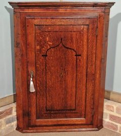 George III Oak Corner Wall Hanging Cabinet, circa 1780