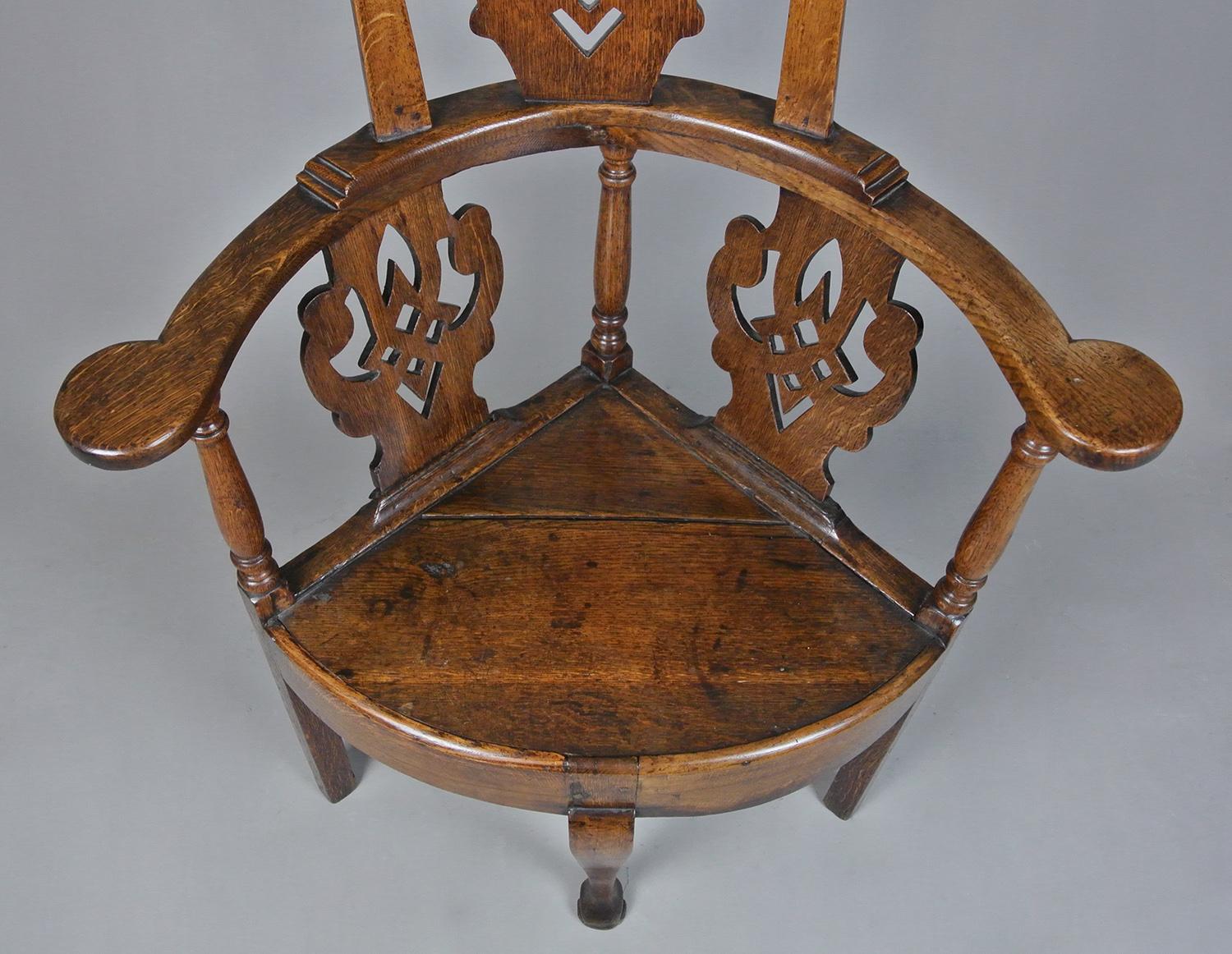 George III Oak Country Corner Chair with Excellent Colour, circa 1770 1