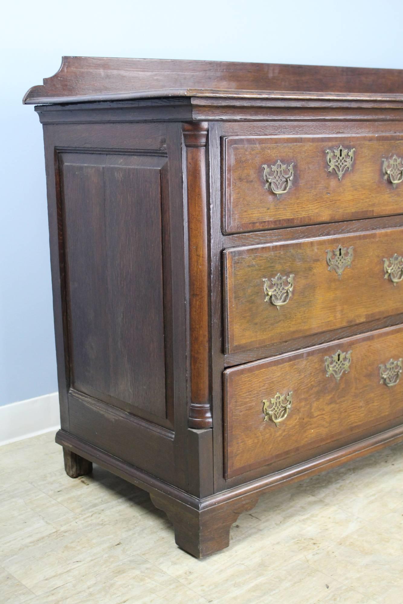 George III Oak Dresser Base In Good Condition In Port Chester, NY