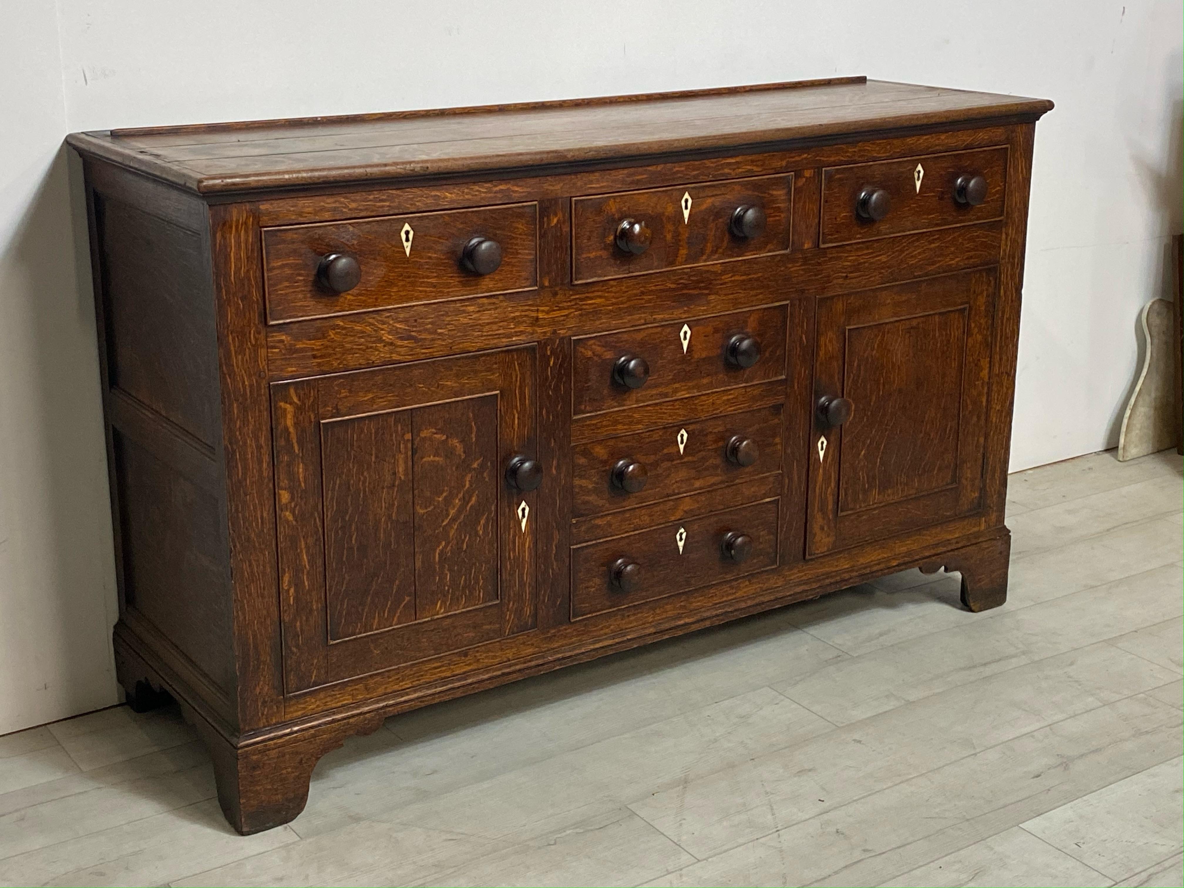George III Oak Dresser Buffet, England, Late 18th Century For Sale 2
