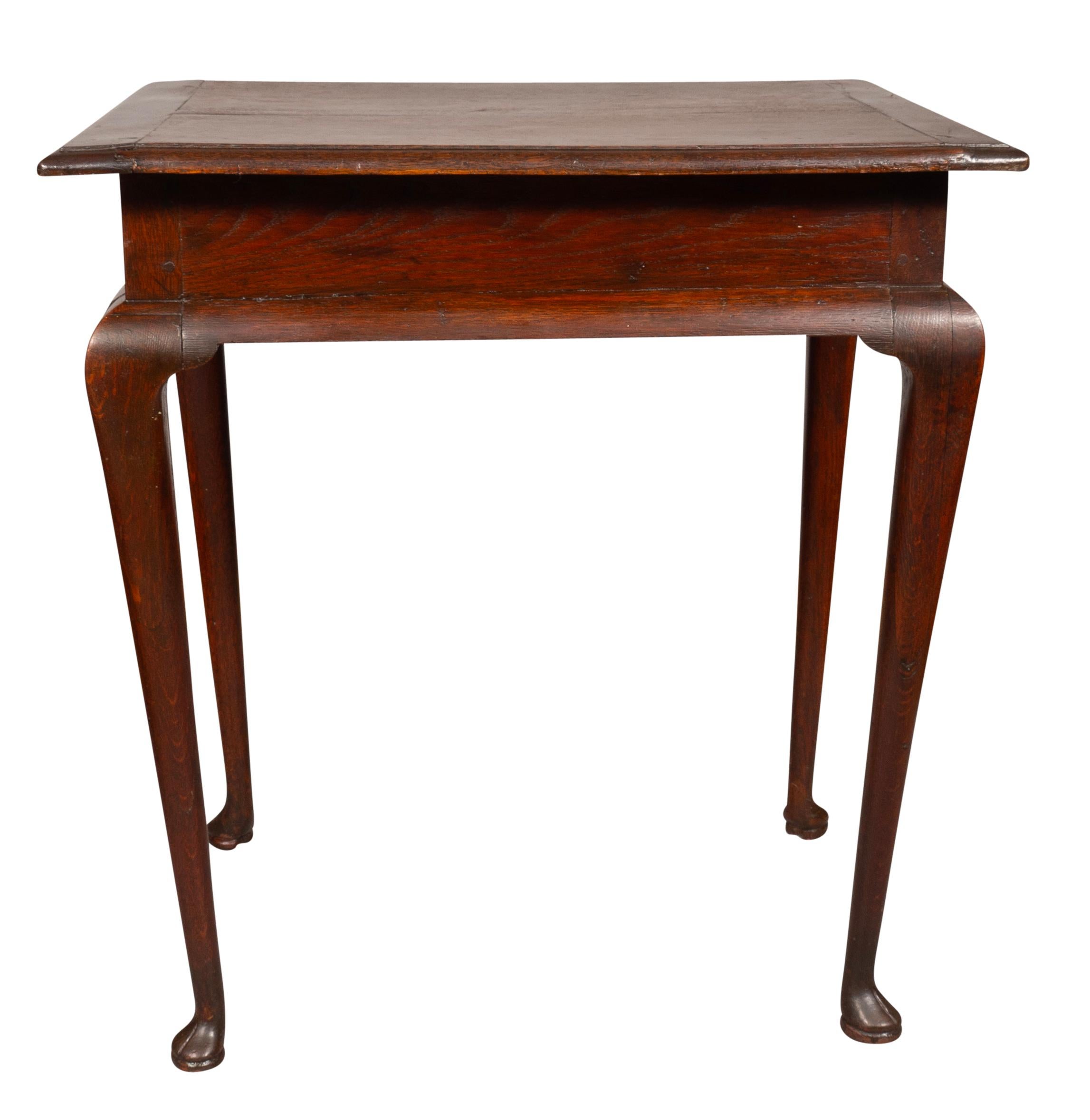 Mid-18th Century George III Oak Side Table For Sale