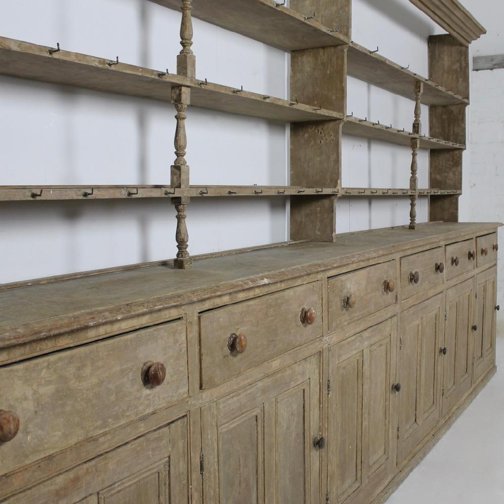 George III Original Painted Pine Country House Dresser In Good Condition In Shustoke, GB