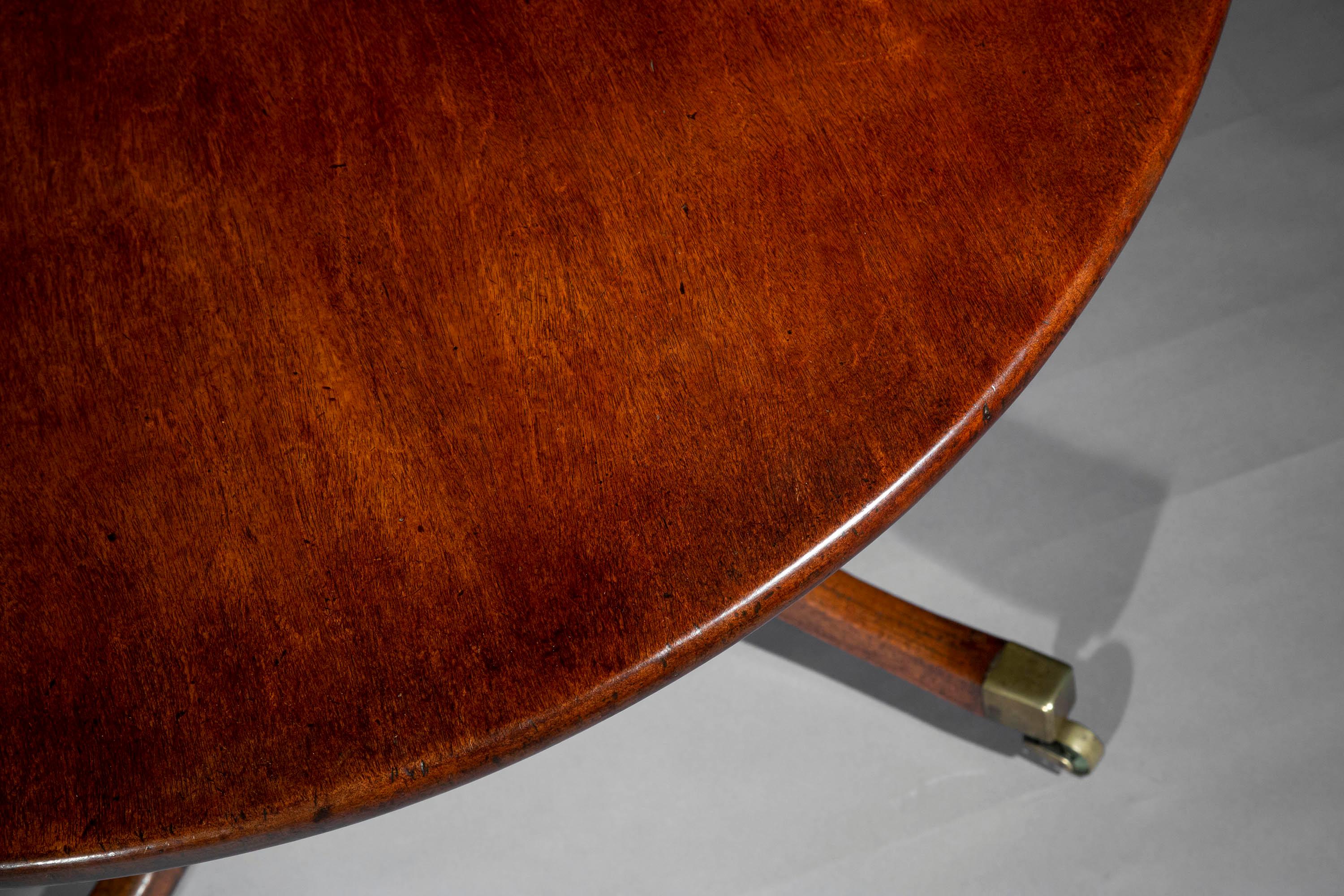 George III Oval Dining Table for 4 or Centre Table, circa 1790 4