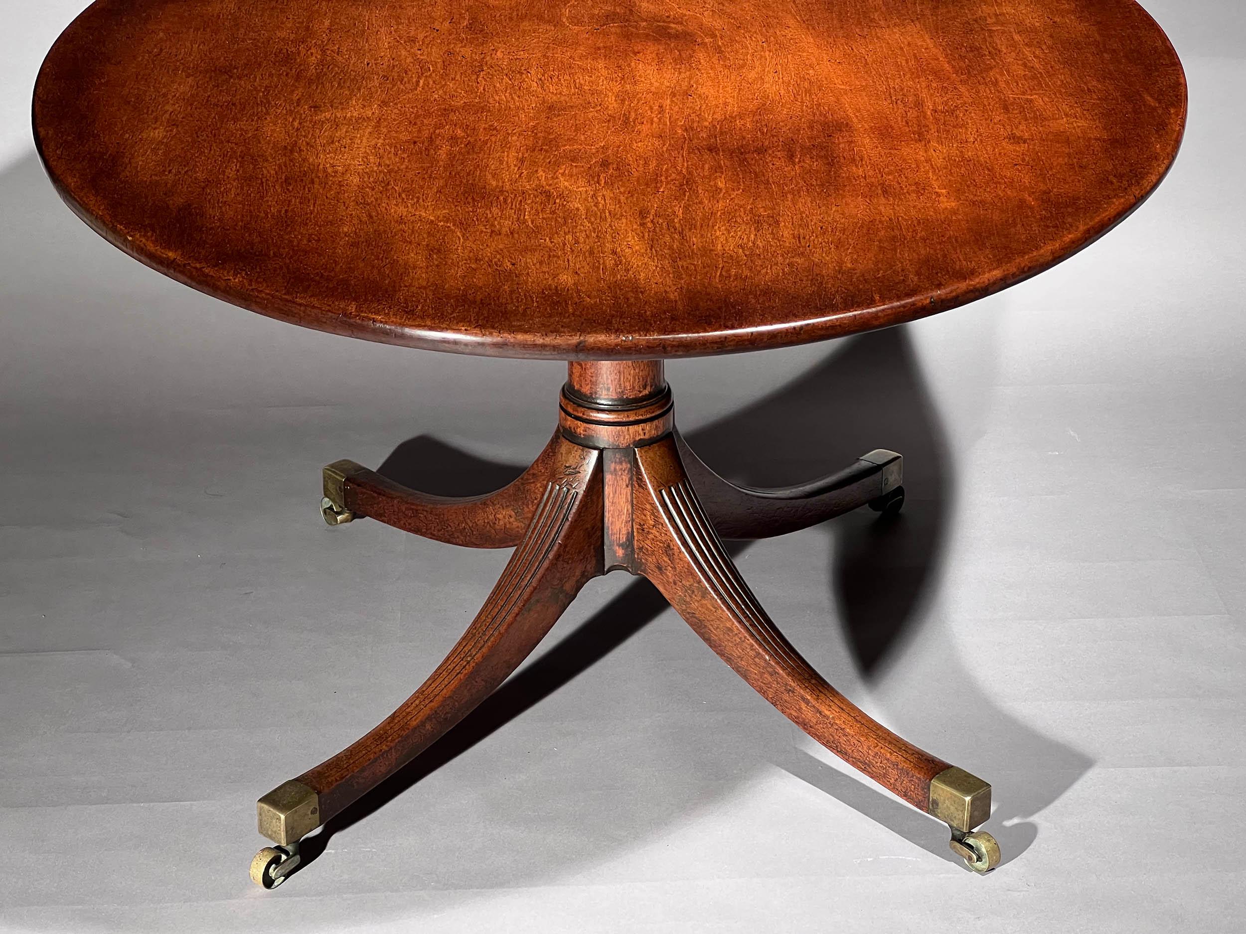 18th Century George III Oval Dining Table for 4 or Centre Table, circa 1790