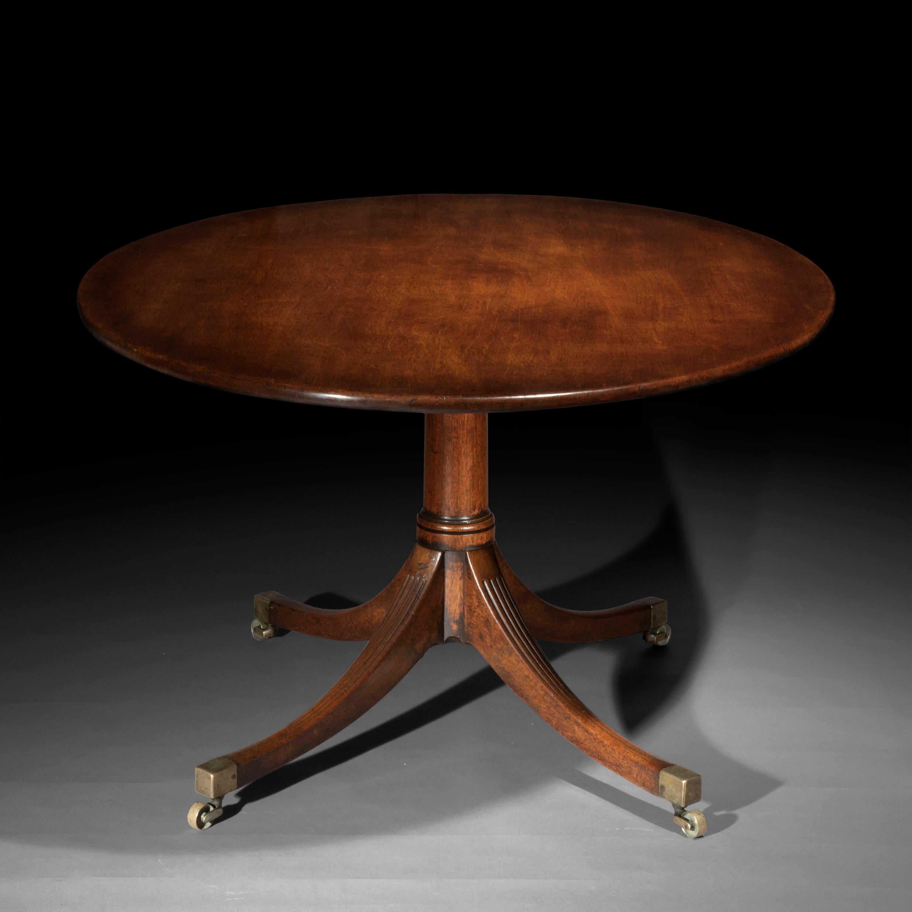 George III Oval Dining Table for 4 or Centre Table, circa 1790 1