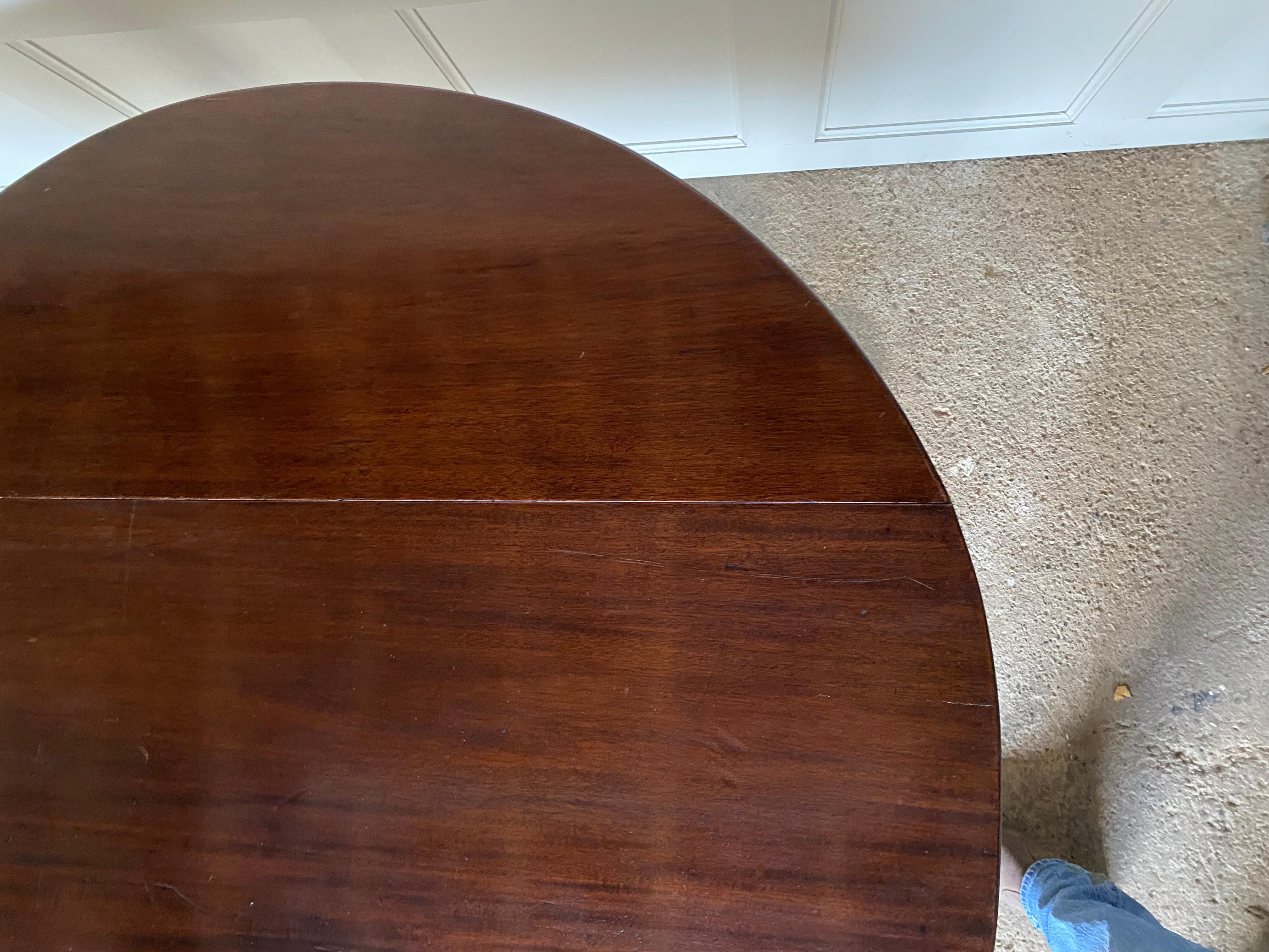 George III Oval Drop Leaf Table For Sale 1