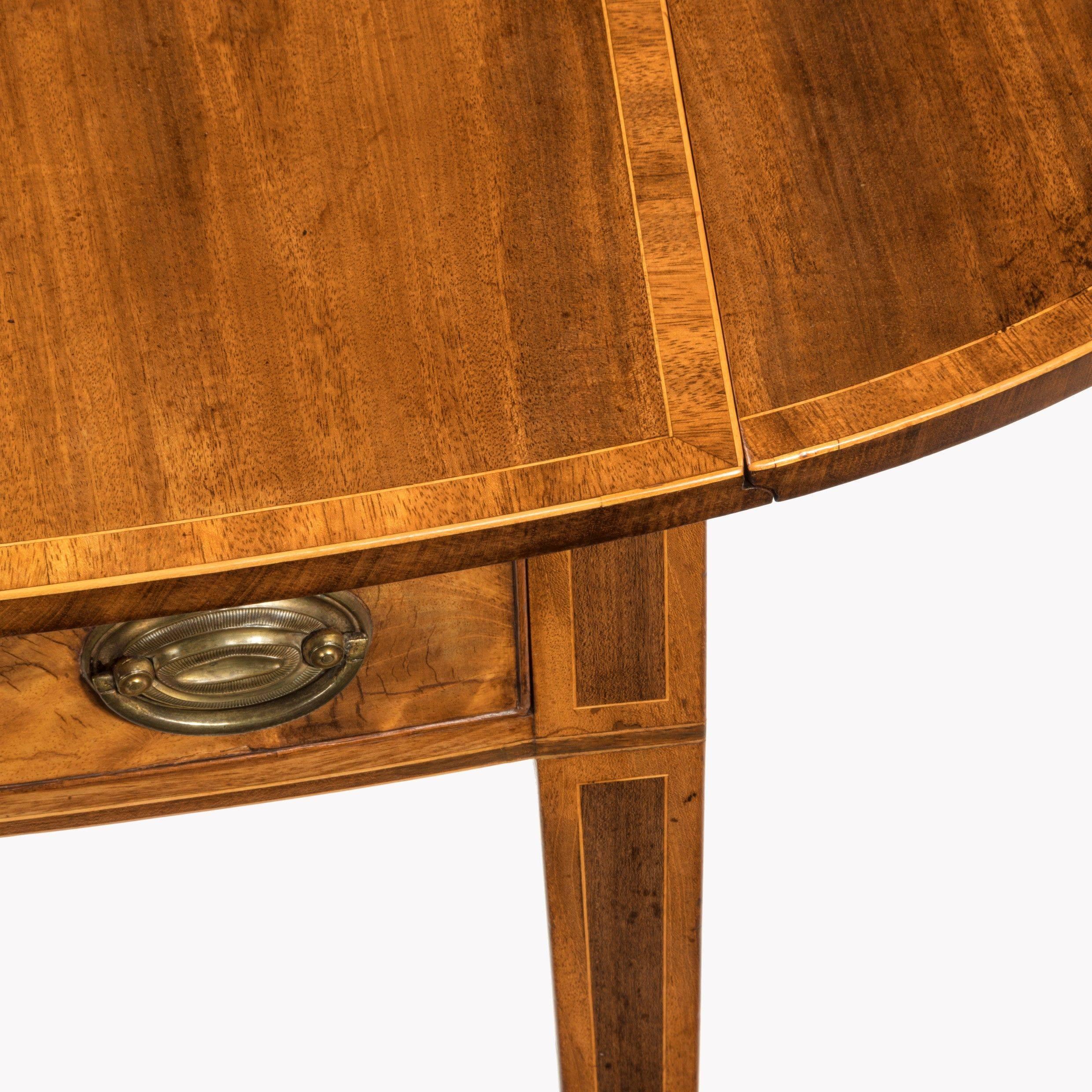 Early 19th Century George III Oval Mahogany and King Wood Banded Pembroke Table For Sale