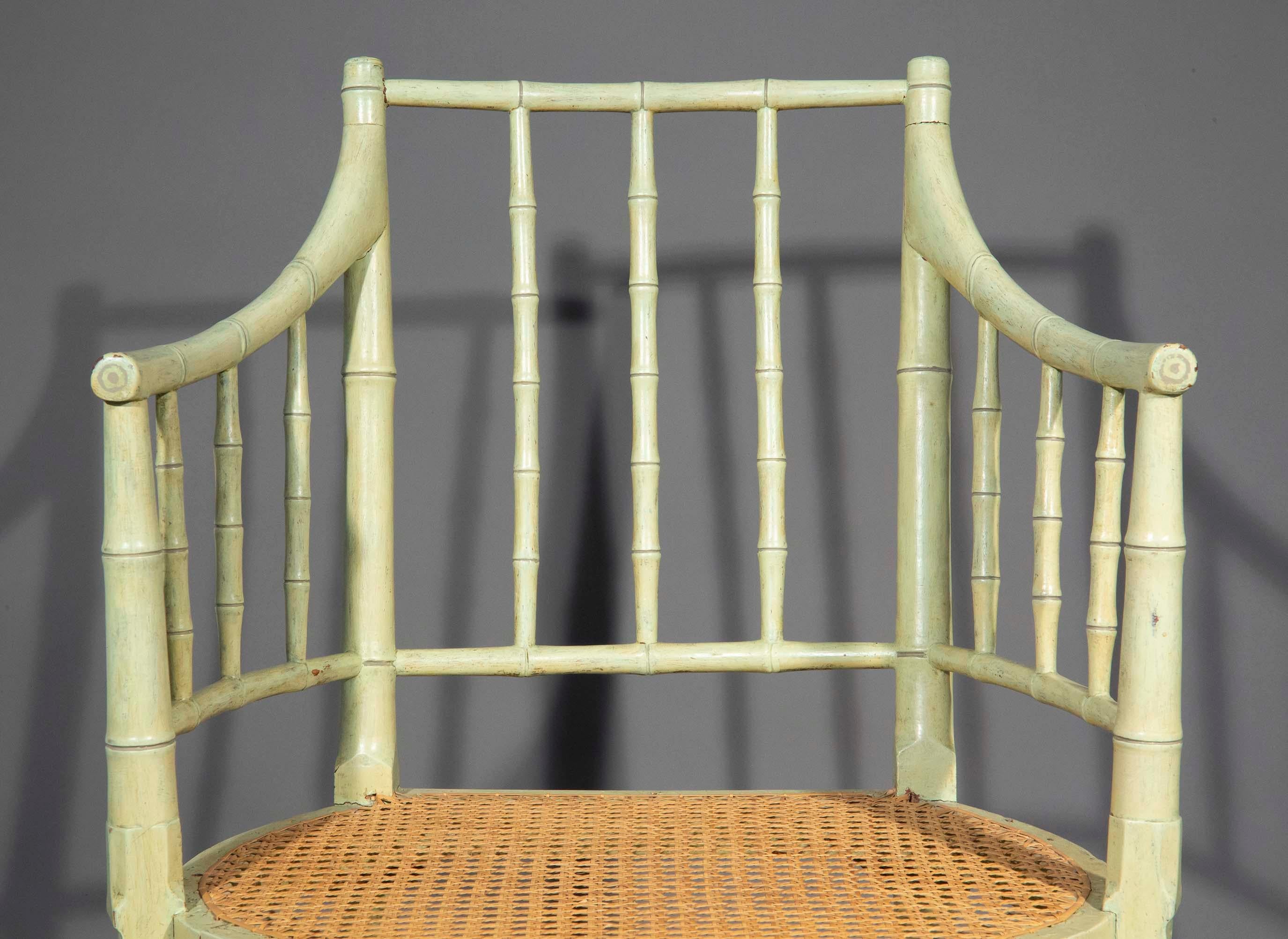 Britannique Fauteuil en faux bambou du 18ème siècle, vers 1800 en vente