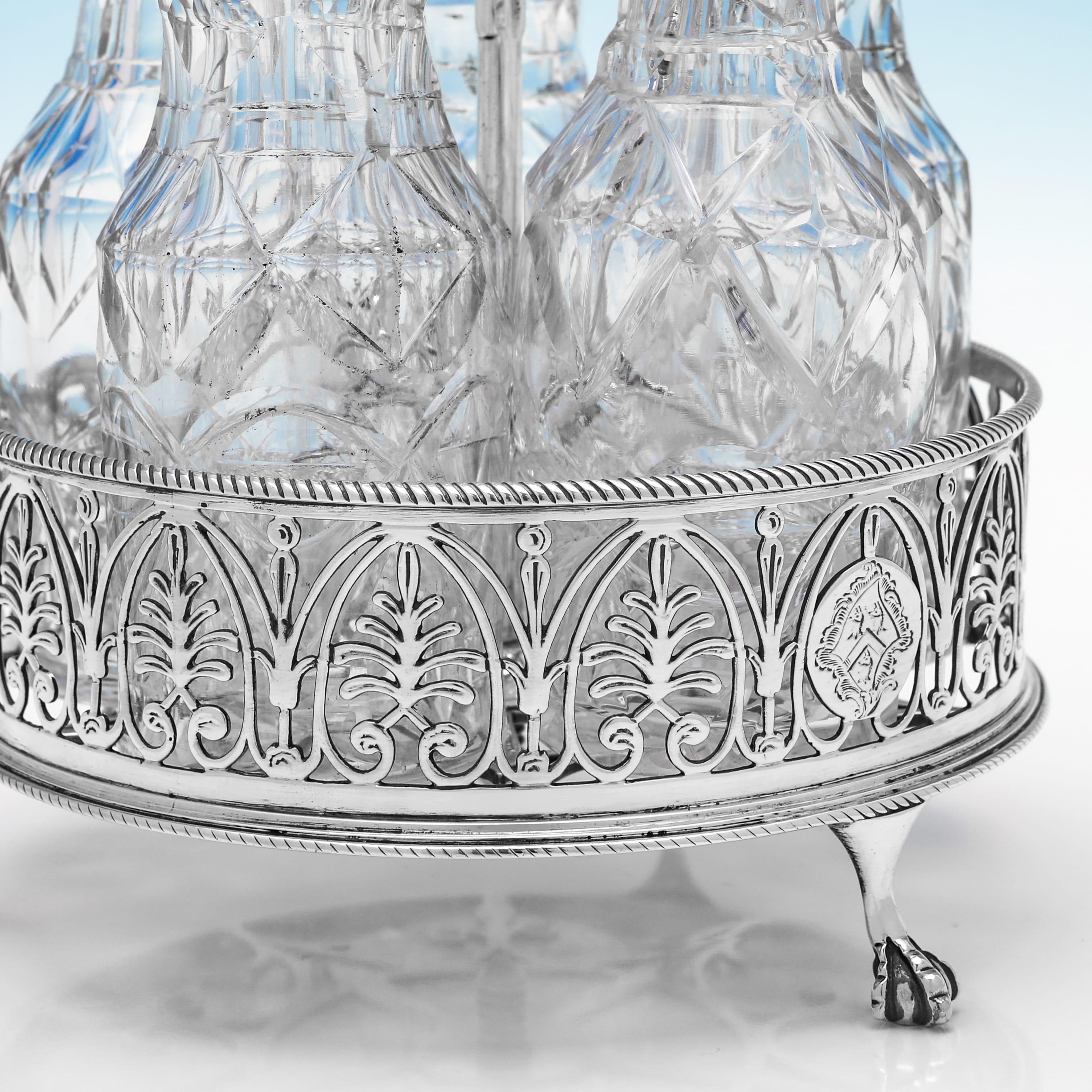 Antikes cruet-Set aus Sterlingsilber aus der Zeit von George III., hergestellt von T & J Daniell 1773 im Angebot 5