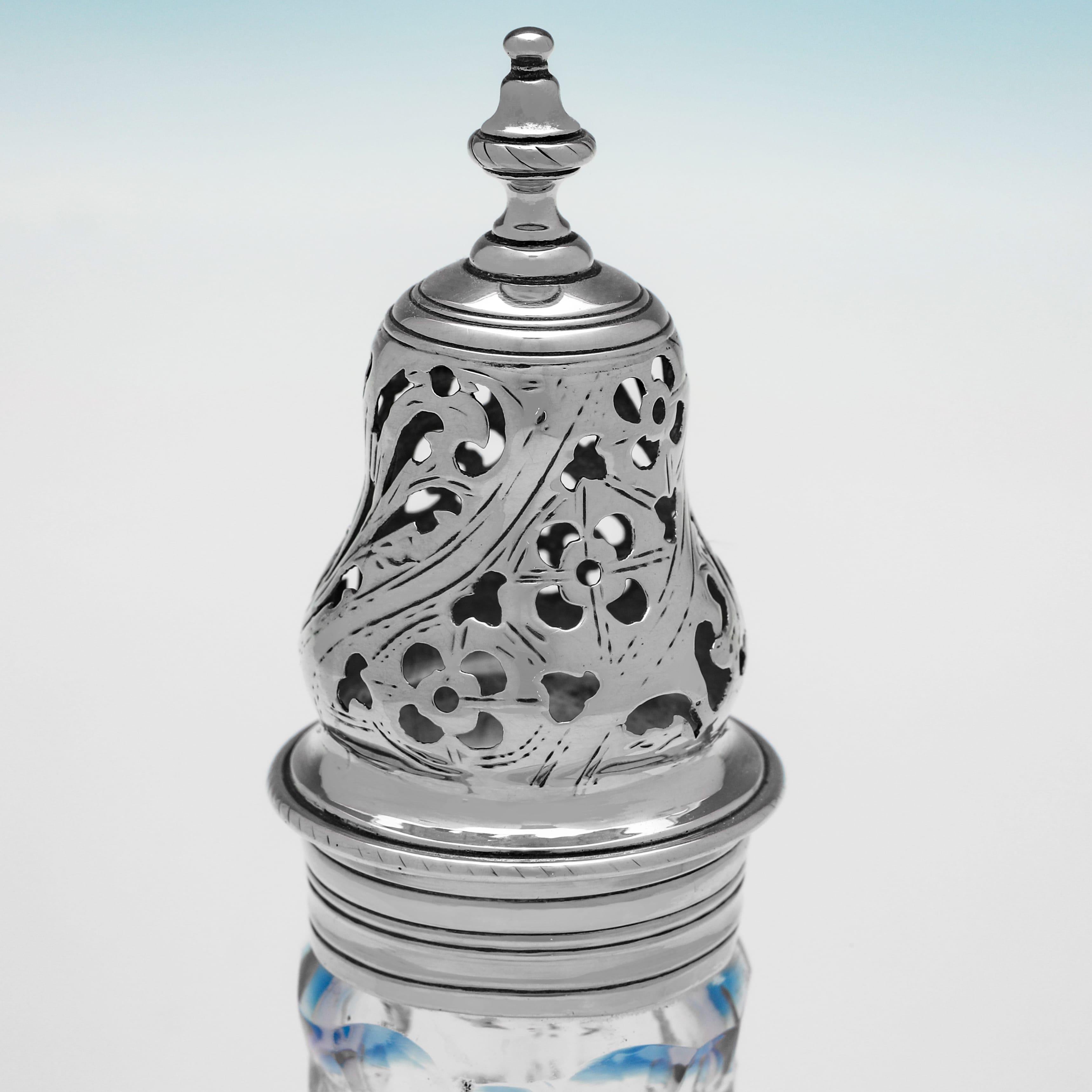 Antikes cruet-Set aus Sterlingsilber aus der Zeit von George III., hergestellt von T & J Daniell 1773 im Angebot 3