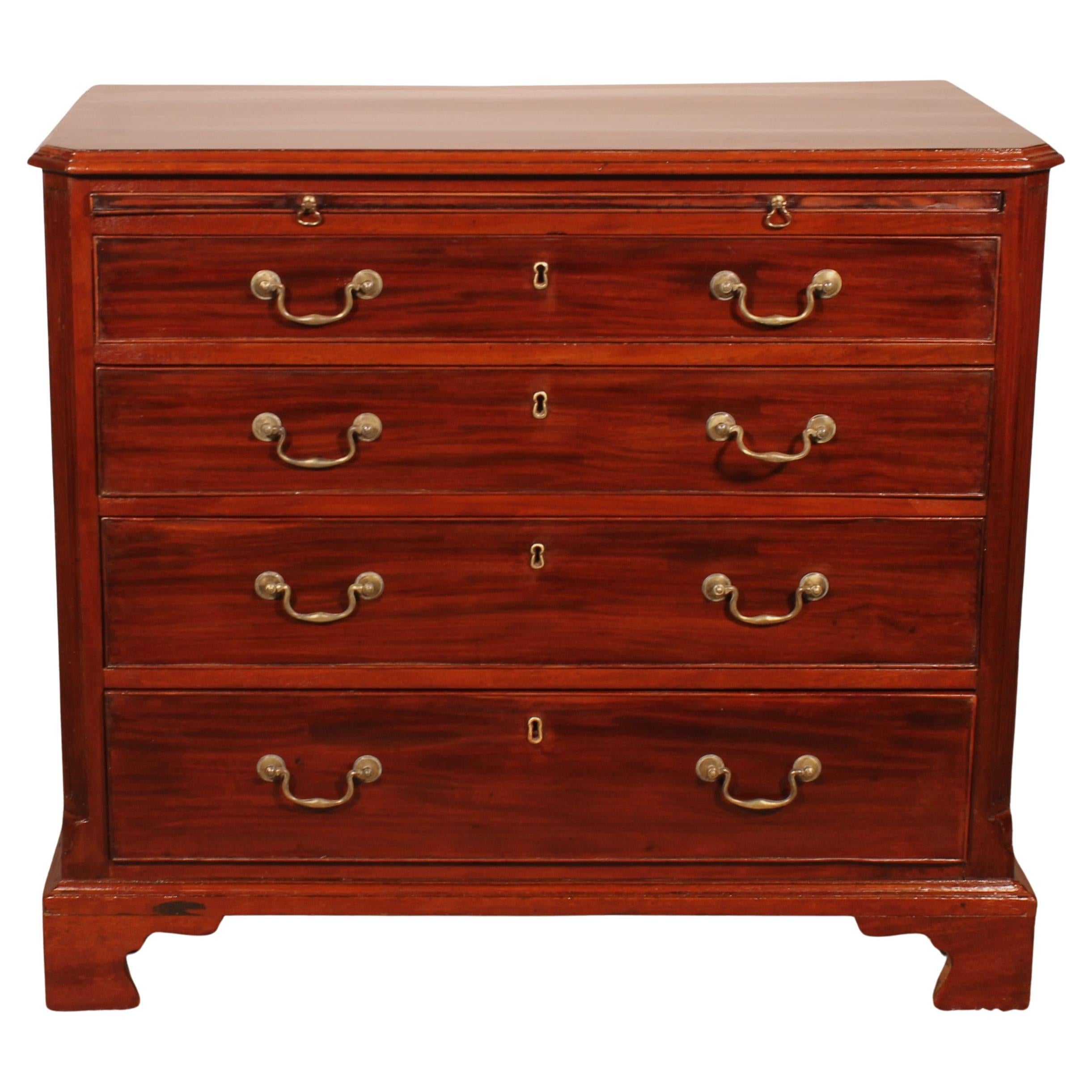 Cassettiera in mogano del periodo Giorgio III con una guida a spazzola sopra - XVIII C. in vendita