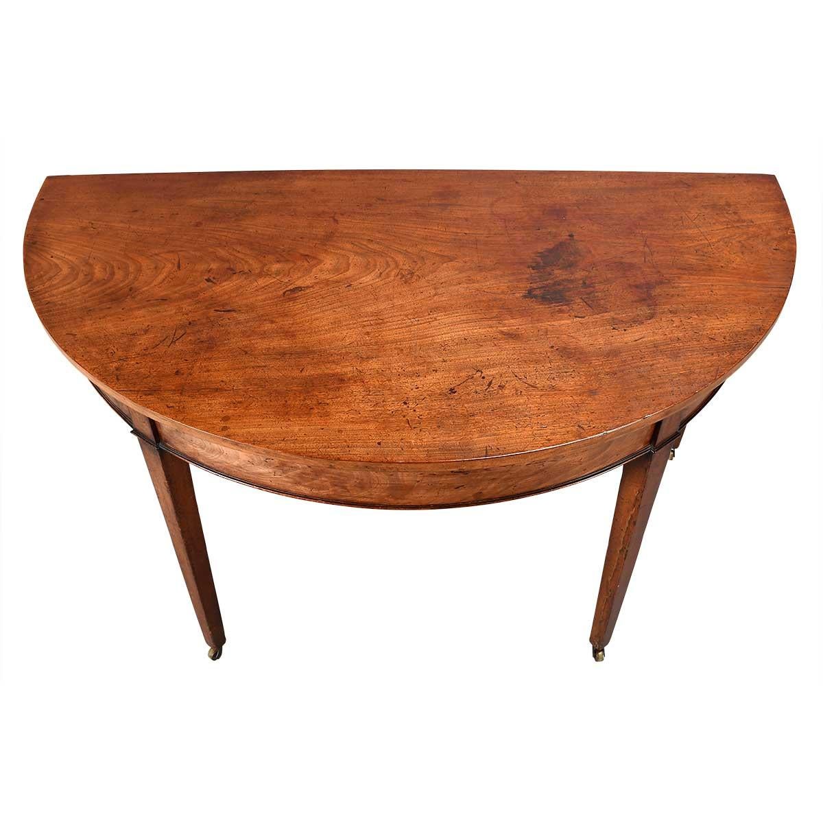 George III Period Mahogany Demilune End Dining Table In Good Condition For Sale In Harrodsburg, KY