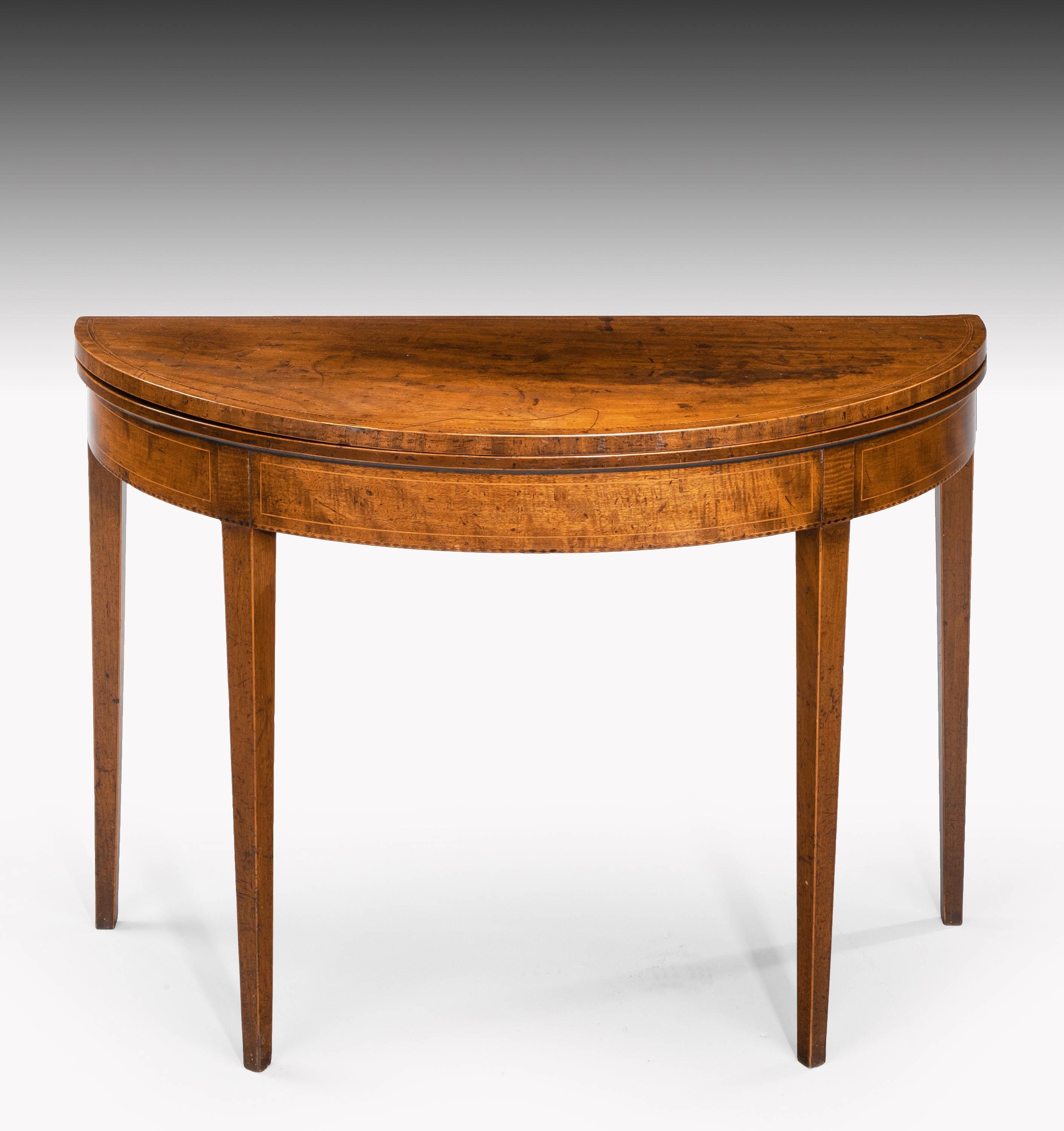 George III Period Mahogany Demilune Tea Table In Good Condition In Peterborough, Northamptonshire