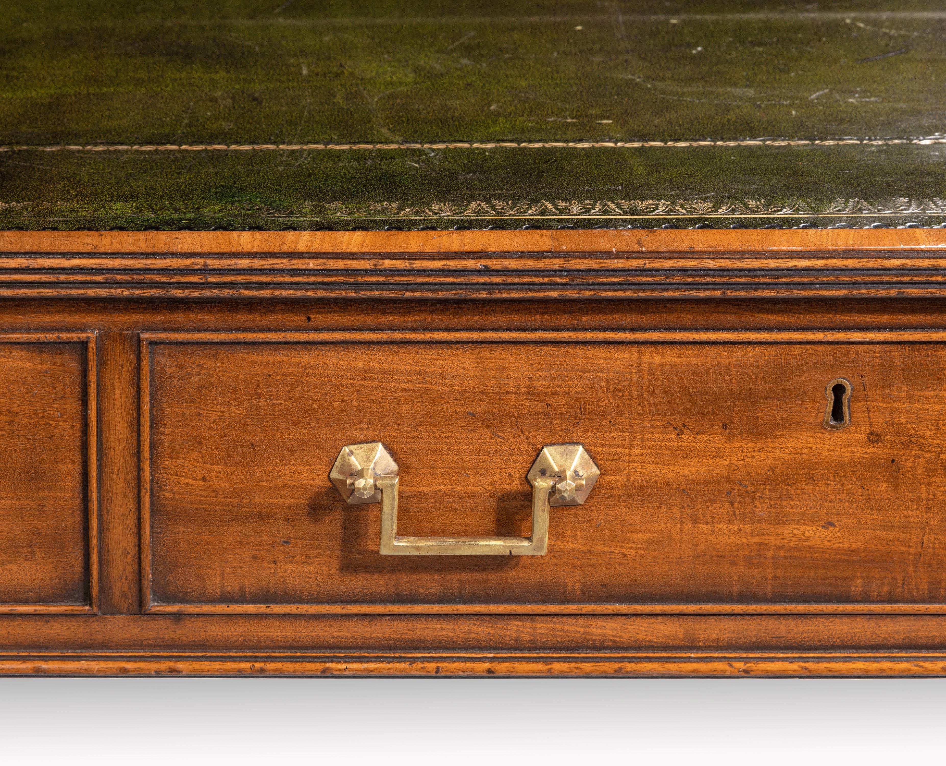 George III Period Mahogany Library Table In Good Condition In Peterborough, Northamptonshire