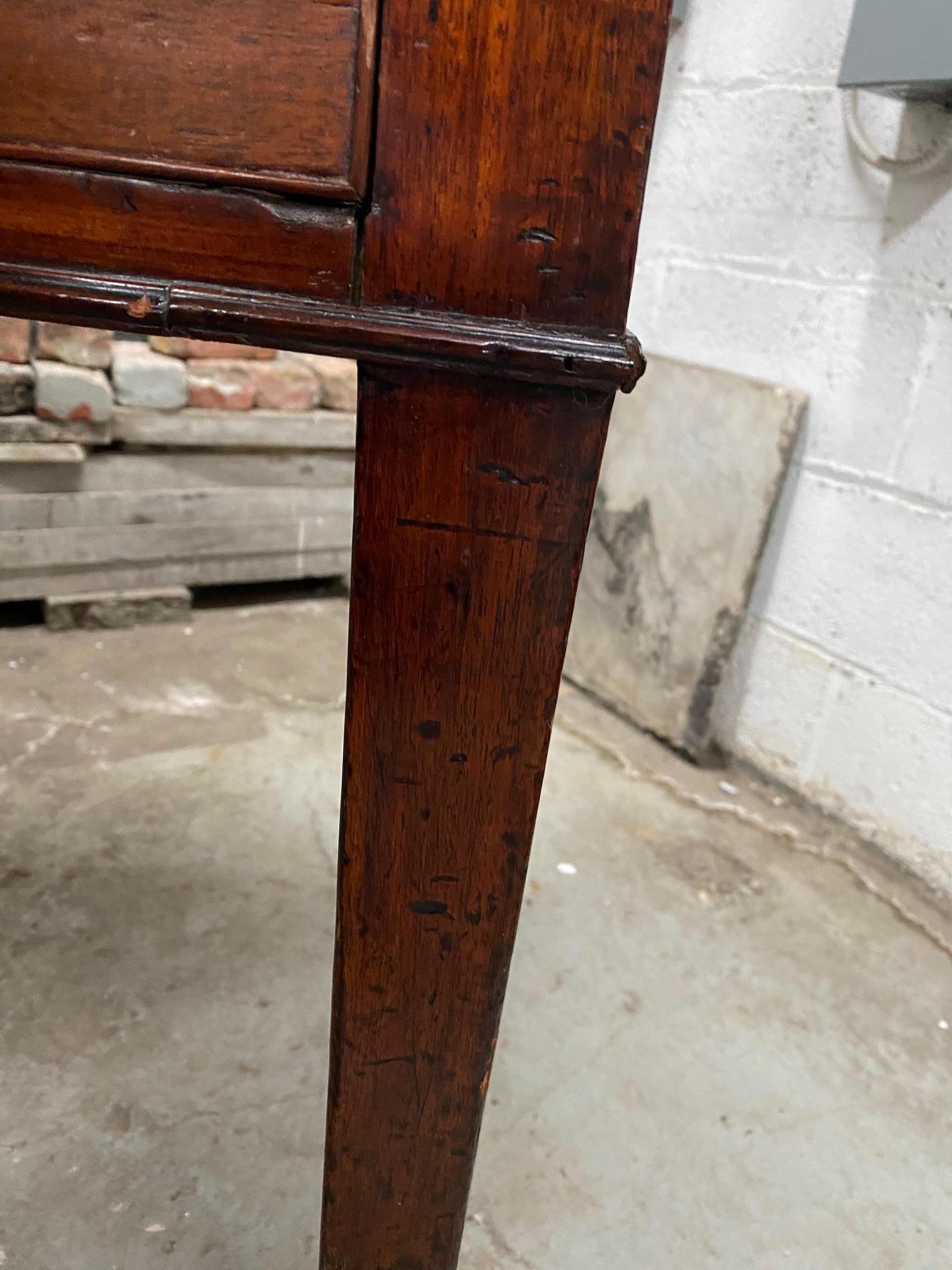 George III  Period Mahogany Writing Table For Sale 7