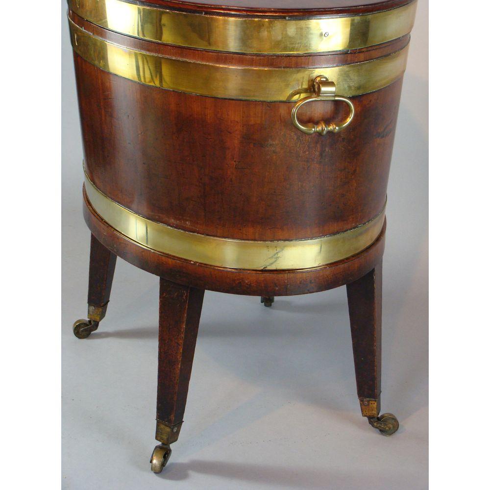 English George III Period Oval Mahogany Wine Cooler For Sale