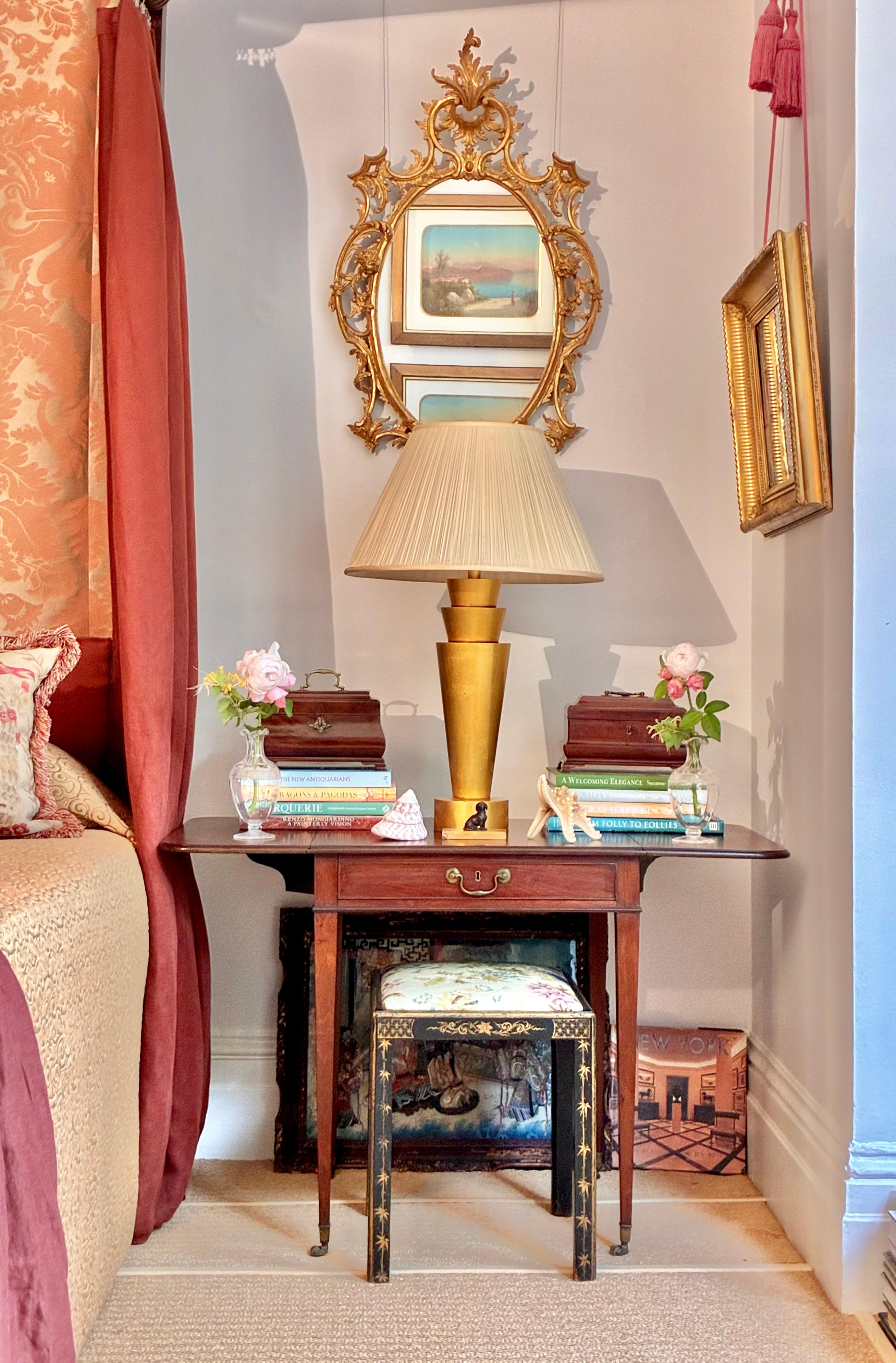 A handsome early 19th century drop-leaf or Pembroke table of generous proportions. English, circa 1800–1820.

Why we like it

We love the elegant simplicity of this table and its unusual design, featuring a faux drawer on one side, and two full