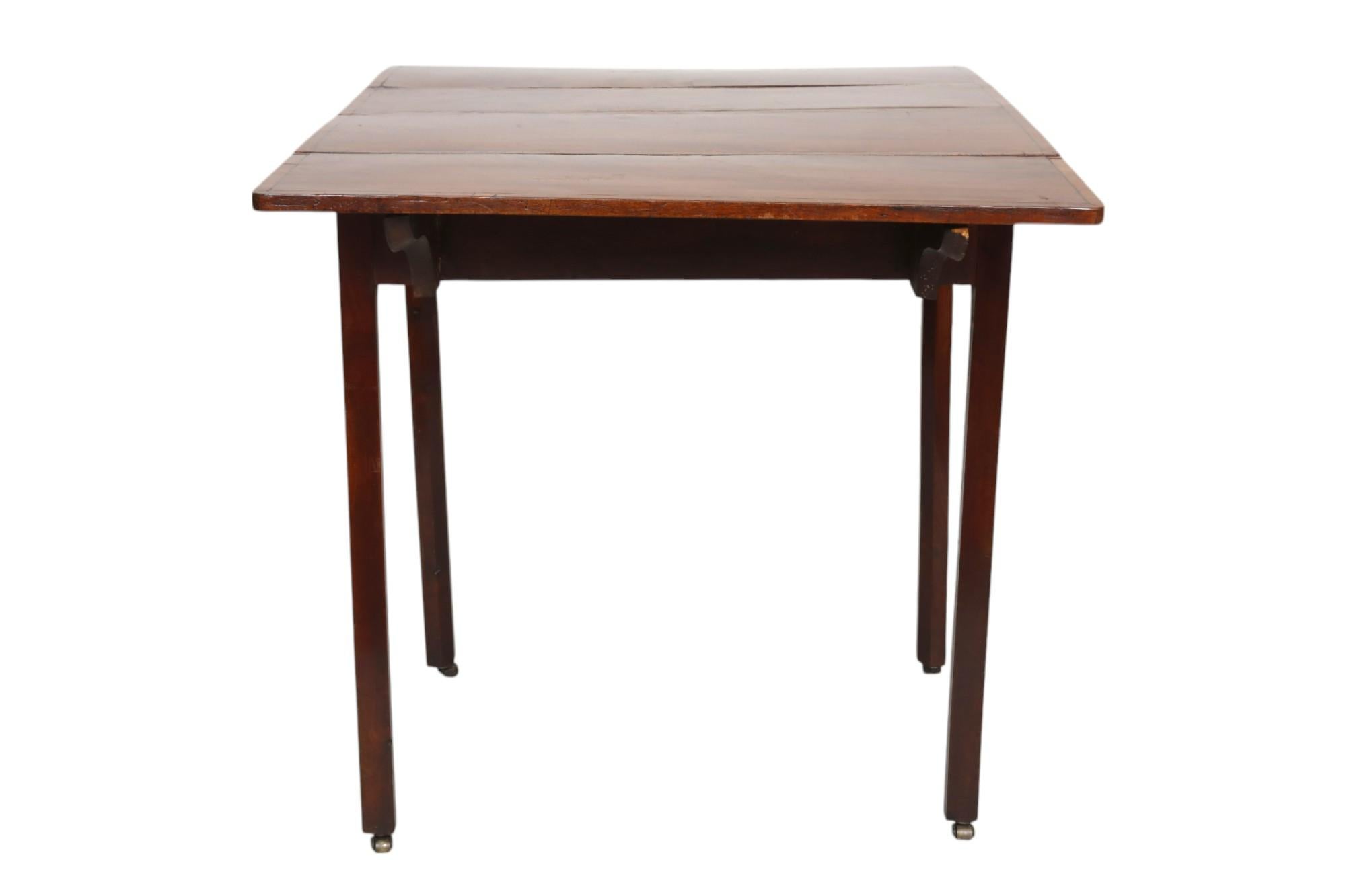 Mesa Pembroke de época Jorge III Latón en venta