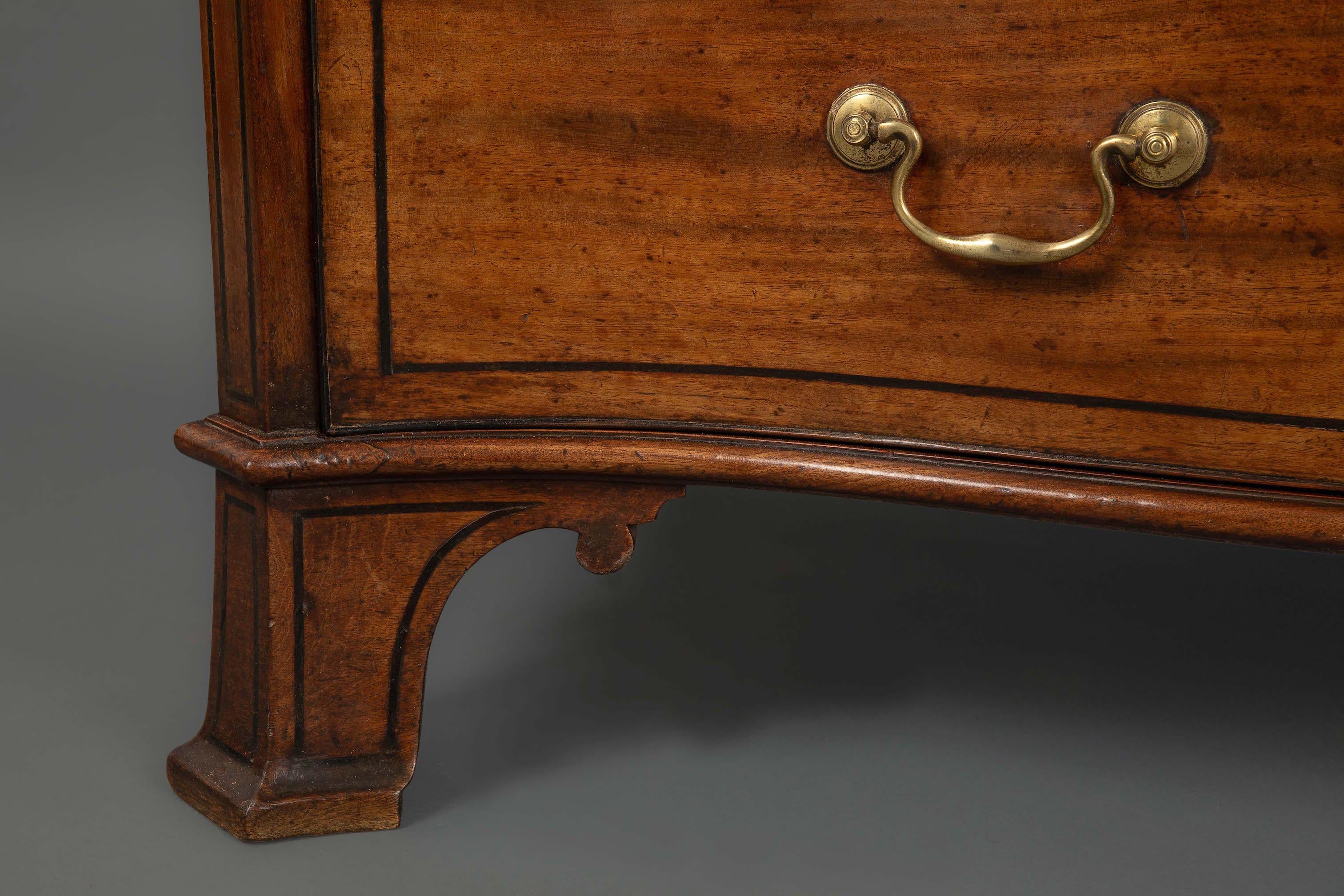 Wood George III Period Serpentine-Fronted Chest of Drawers in the Manner of Thomas For Sale
