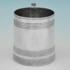 christenförmiger Krug aus Sterlingsilber aus der Zeit George III., hergestellt von Henry Chawner 1794